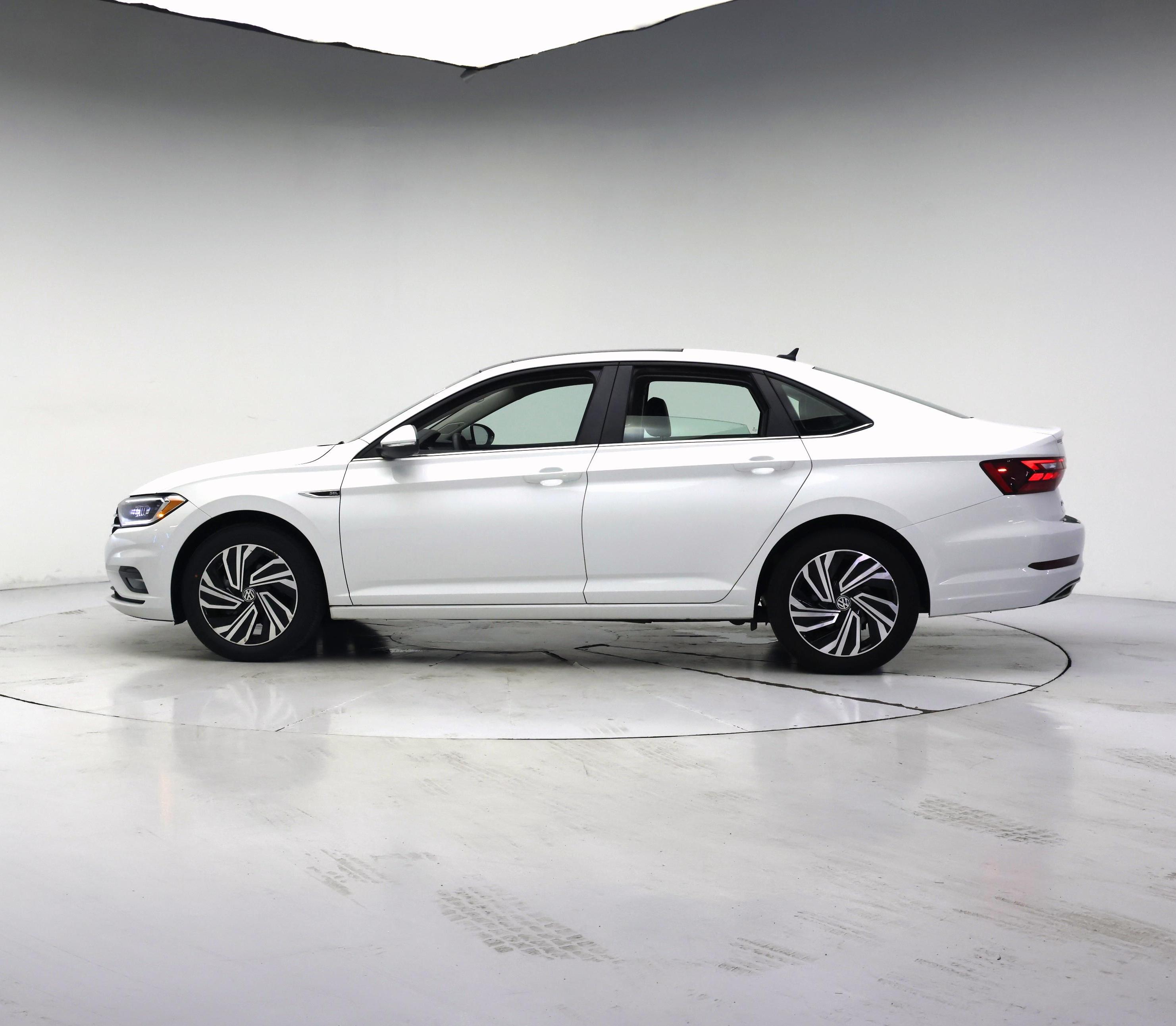 Thumbnail: 2021 Volkswagen Jetta - 3