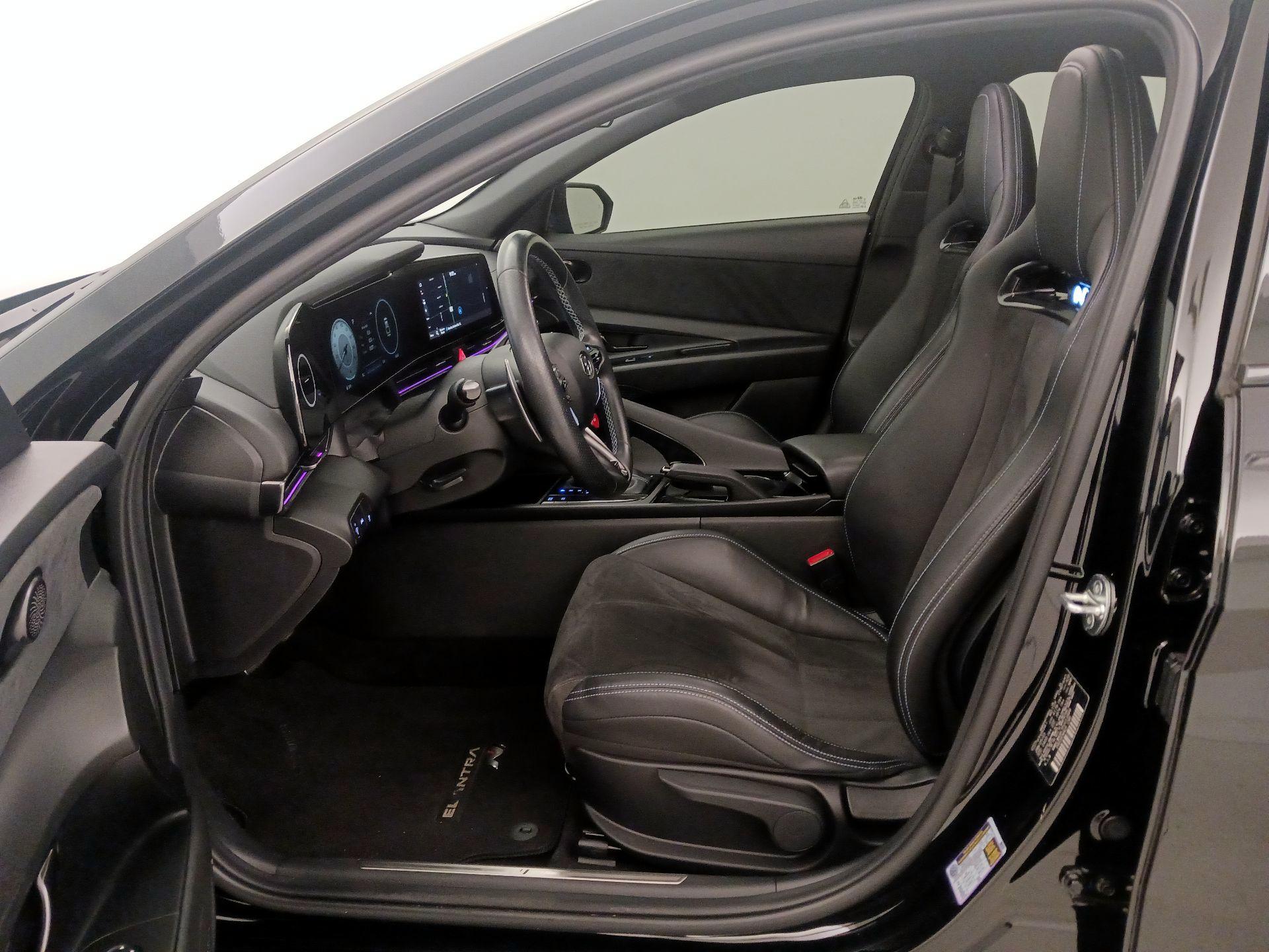 Thumbnail: 2023 Hyundai Elantra - 11