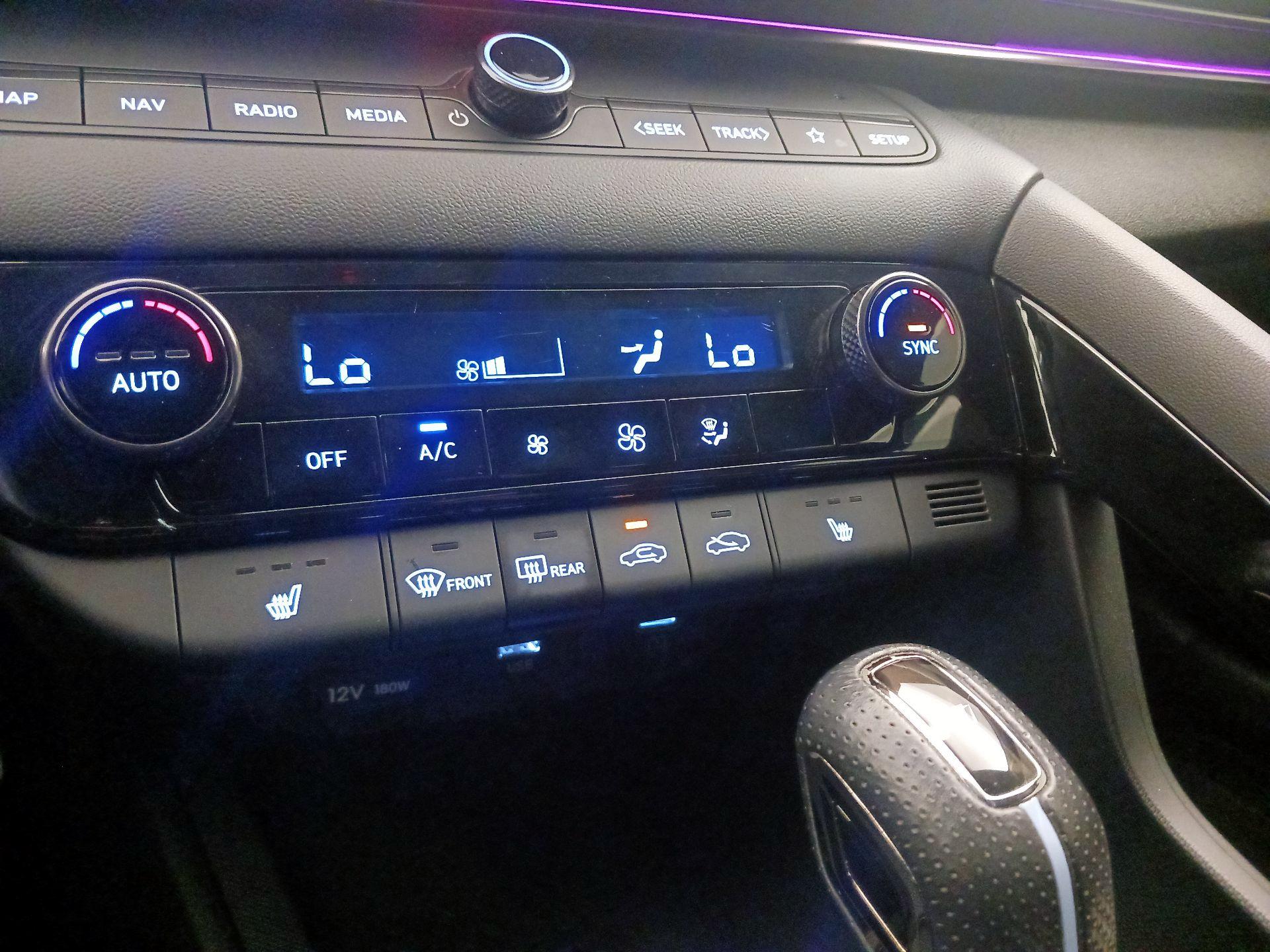 Thumbnail: 2023 Hyundai Elantra - 17