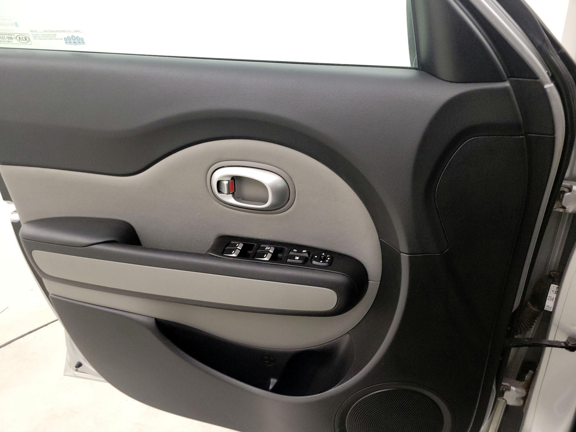 Thumbnail: 2018 Kia Soul - 12