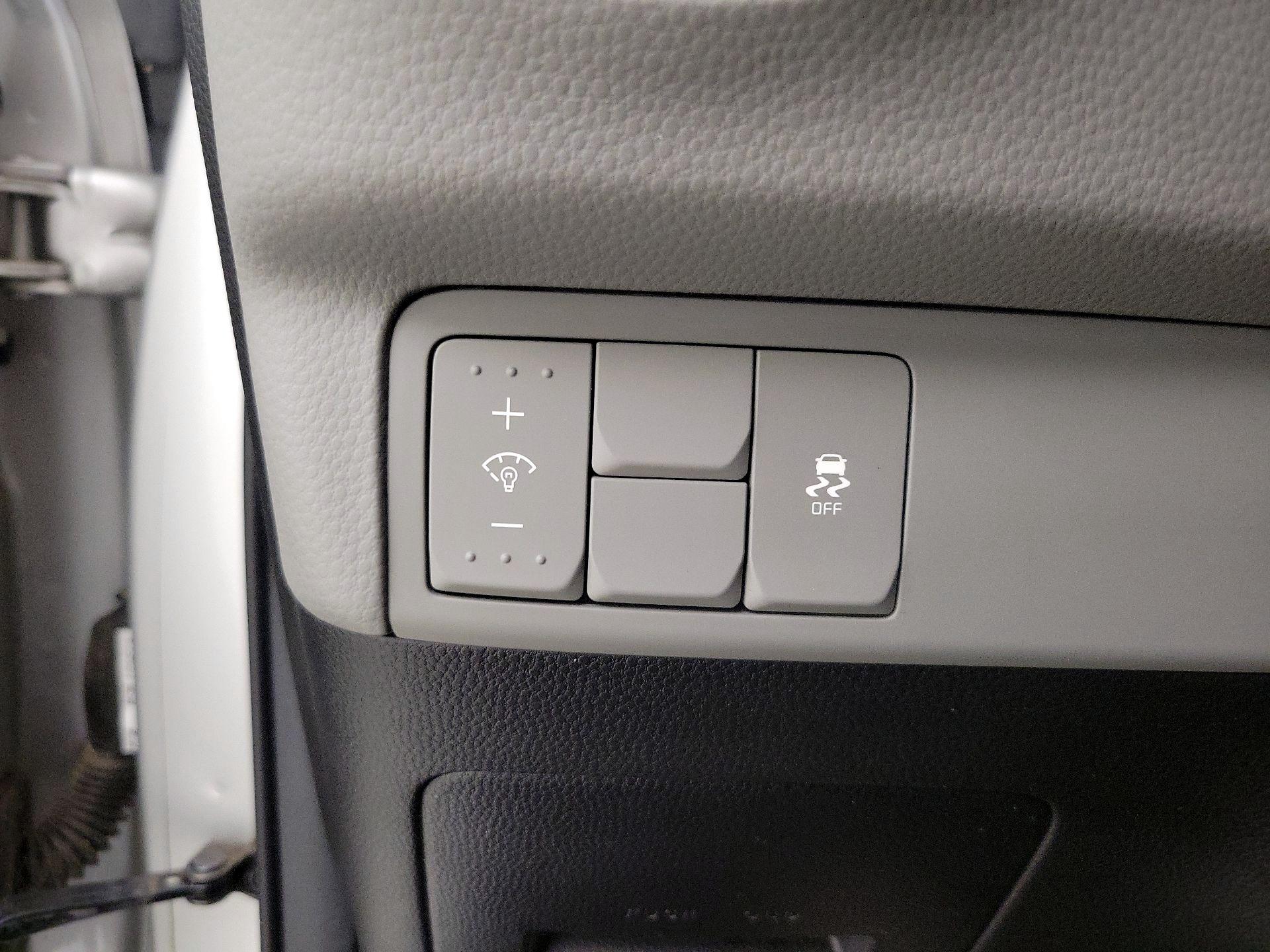 Thumbnail: 2018 Kia Soul - 13