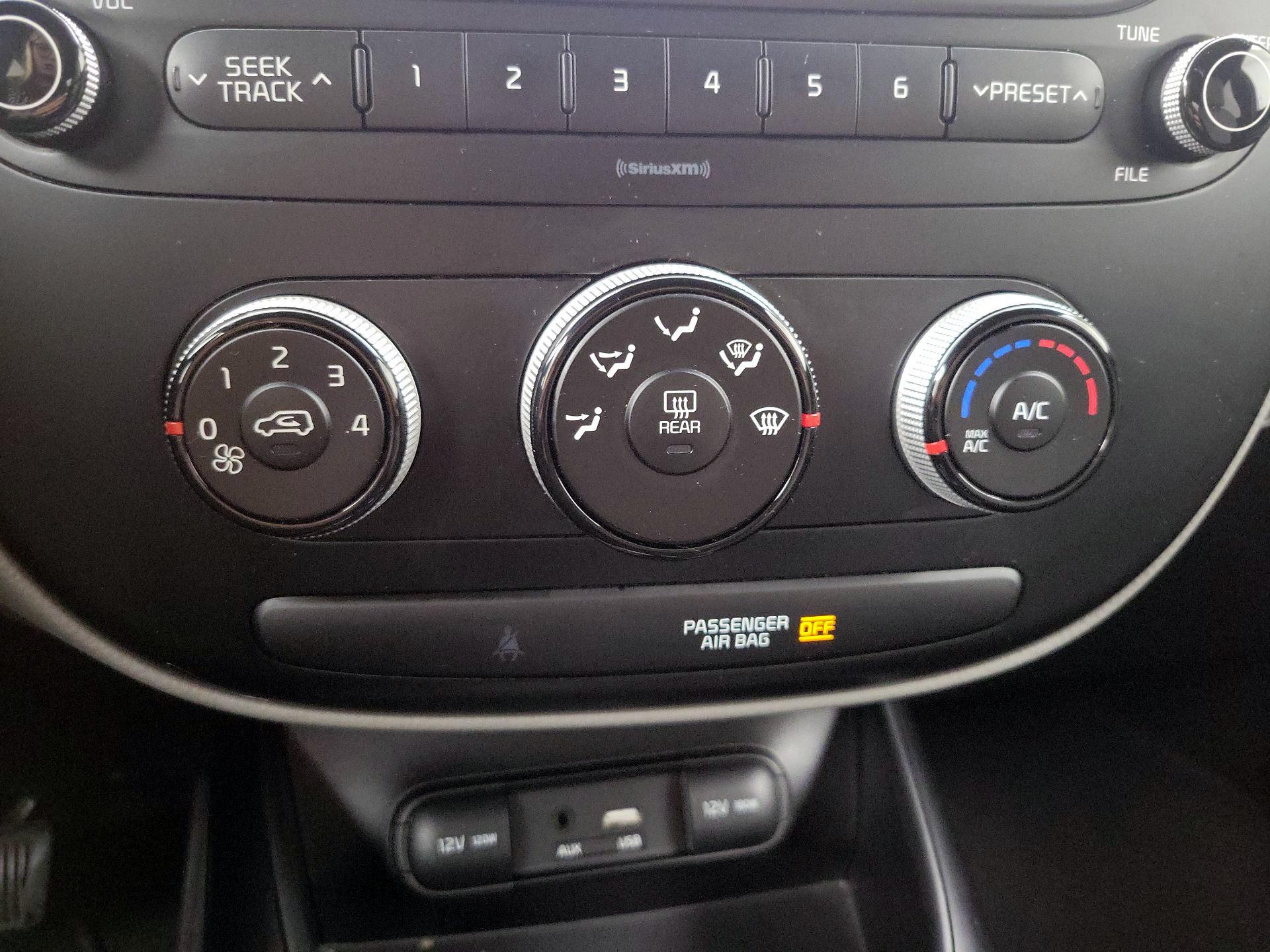 Thumbnail: 2018 Kia Soul - 15