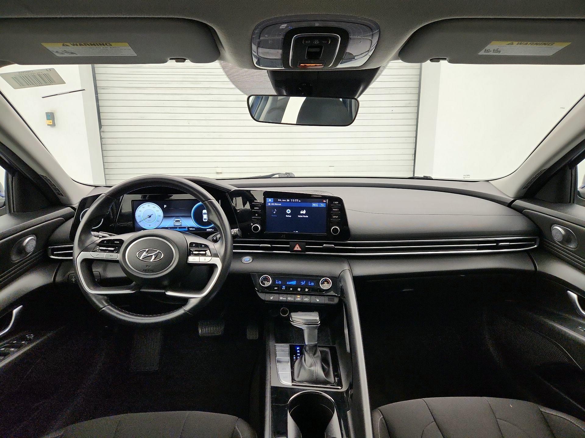 Thumbnail: 2022 Hyundai Elantra - 9