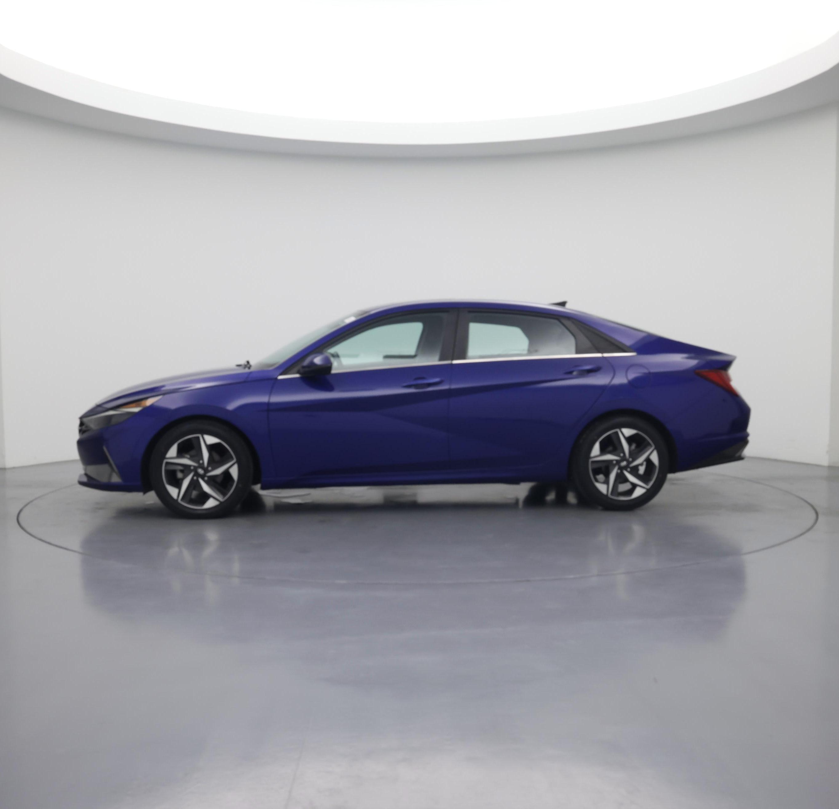 Thumbnail: 2022 Hyundai Elantra - 3