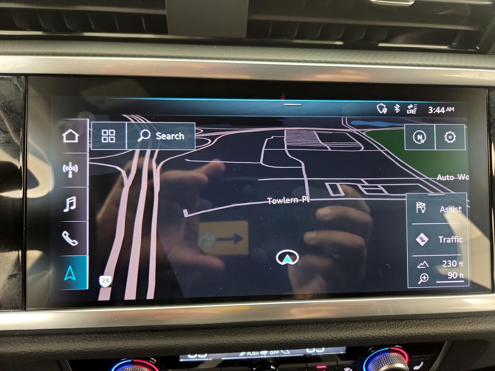 Thumbnail: 2021 Audi Q3 - 14
