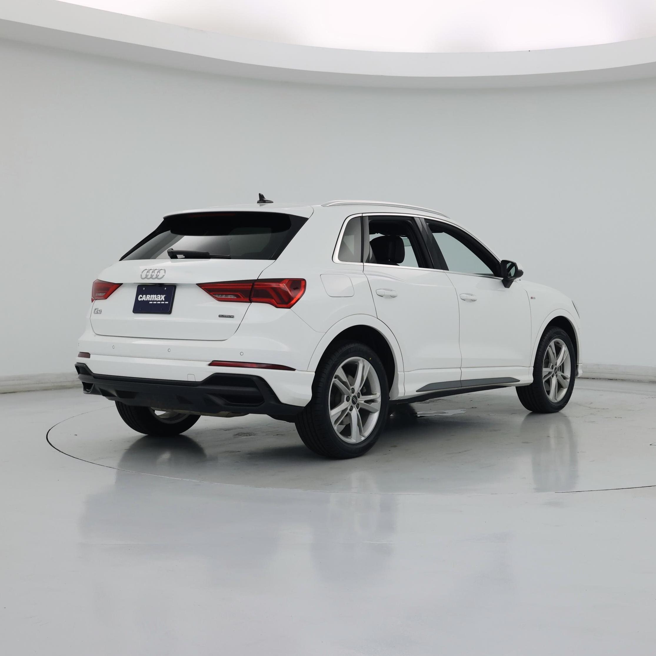 Thumbnail: 2021 Audi Q3 - 8