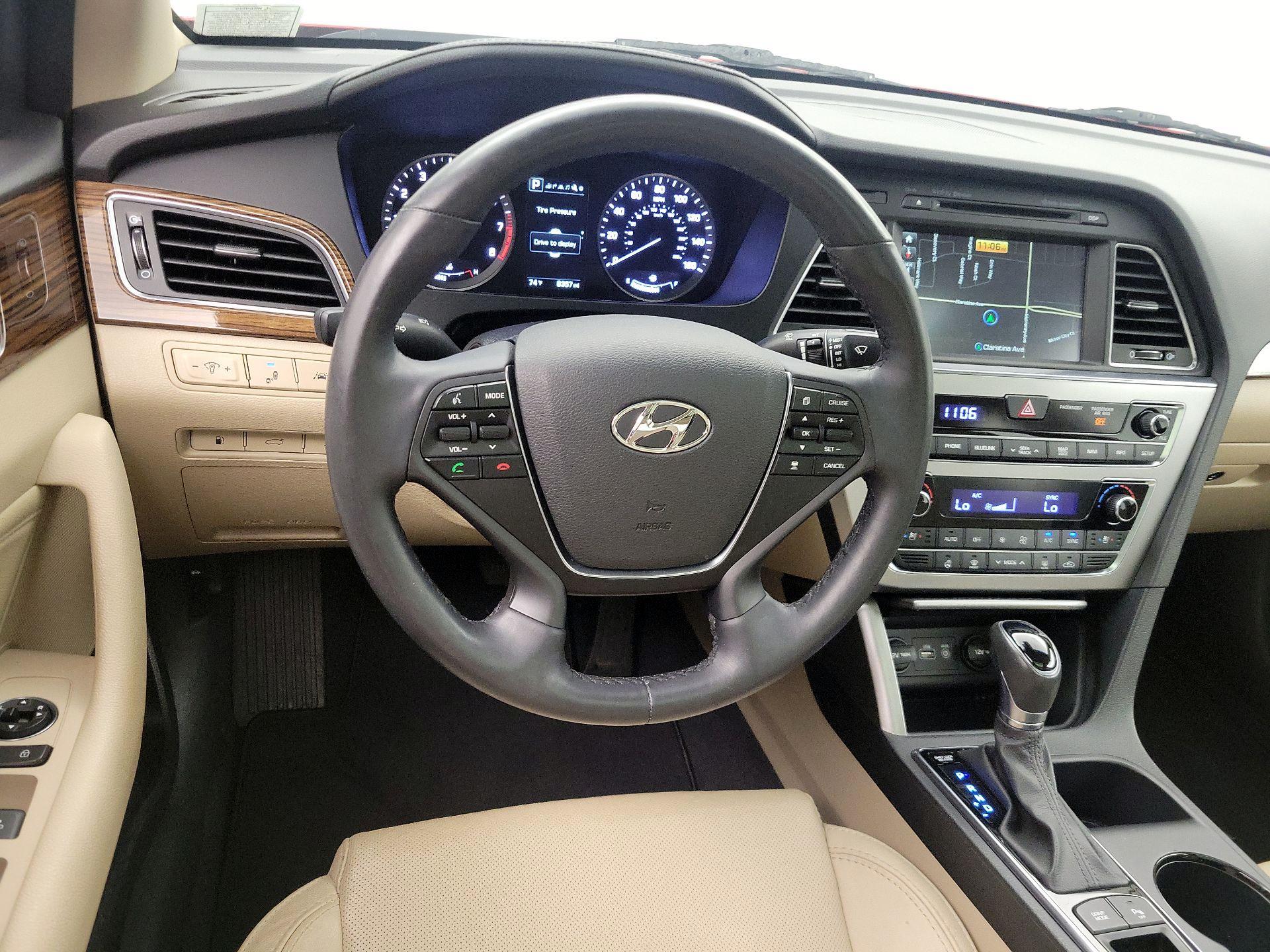 Thumbnail: 2016 Hyundai Sonata - 10