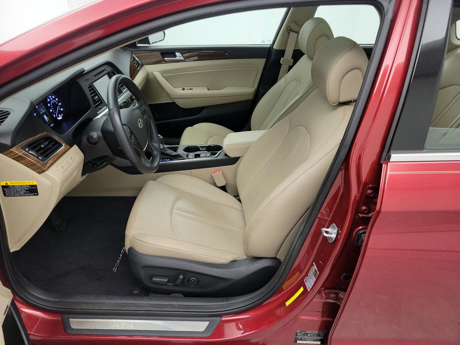 Thumbnail: 2016 Hyundai Sonata - 11