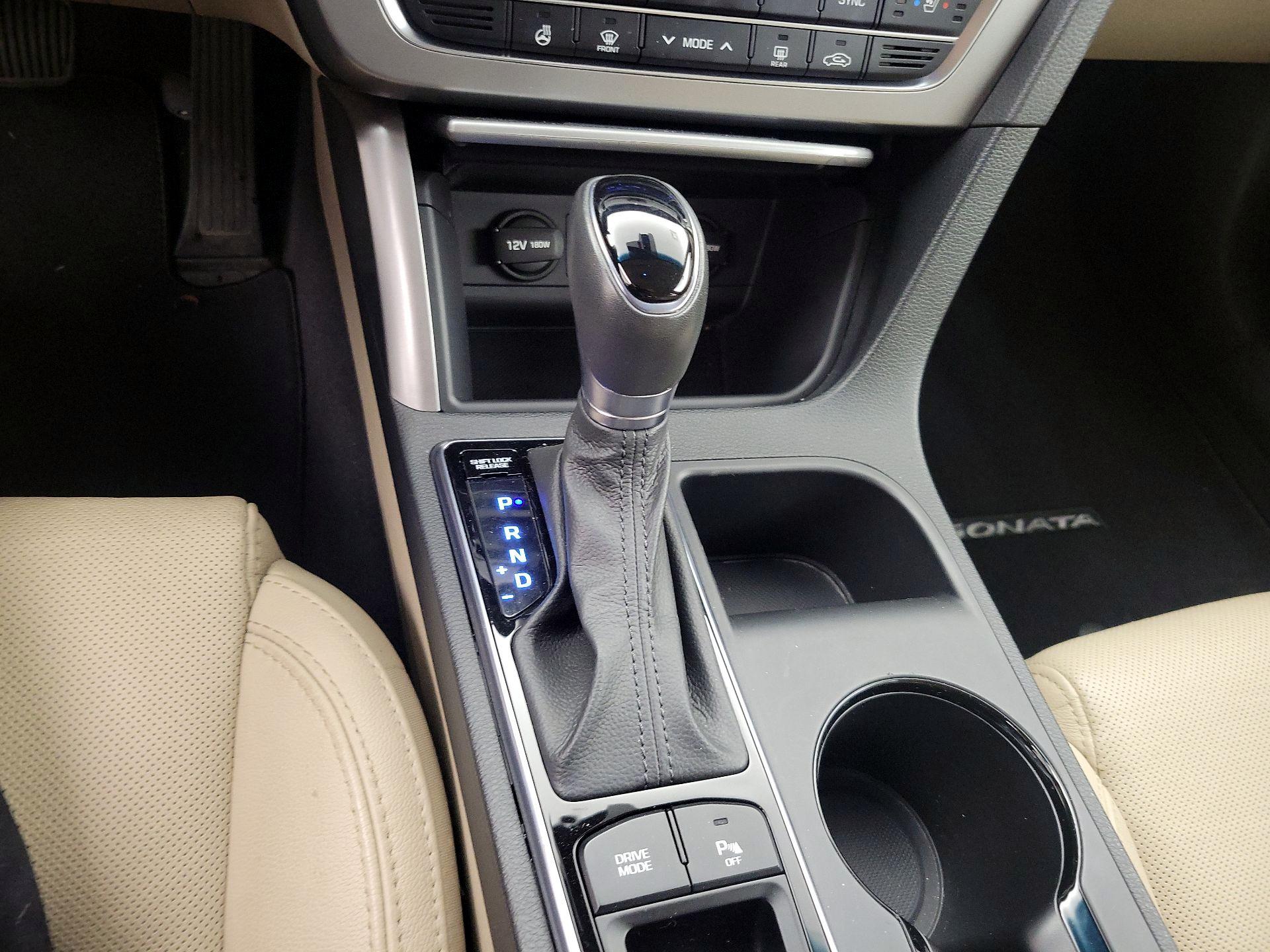 Thumbnail: 2016 Hyundai Sonata - 18