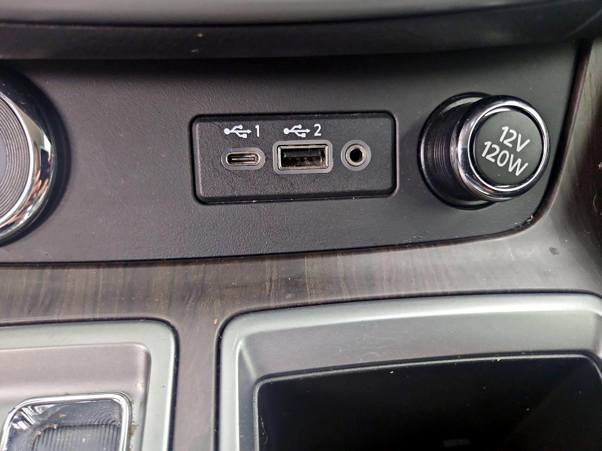 Thumbnail: 2019 Nissan Murano - 19