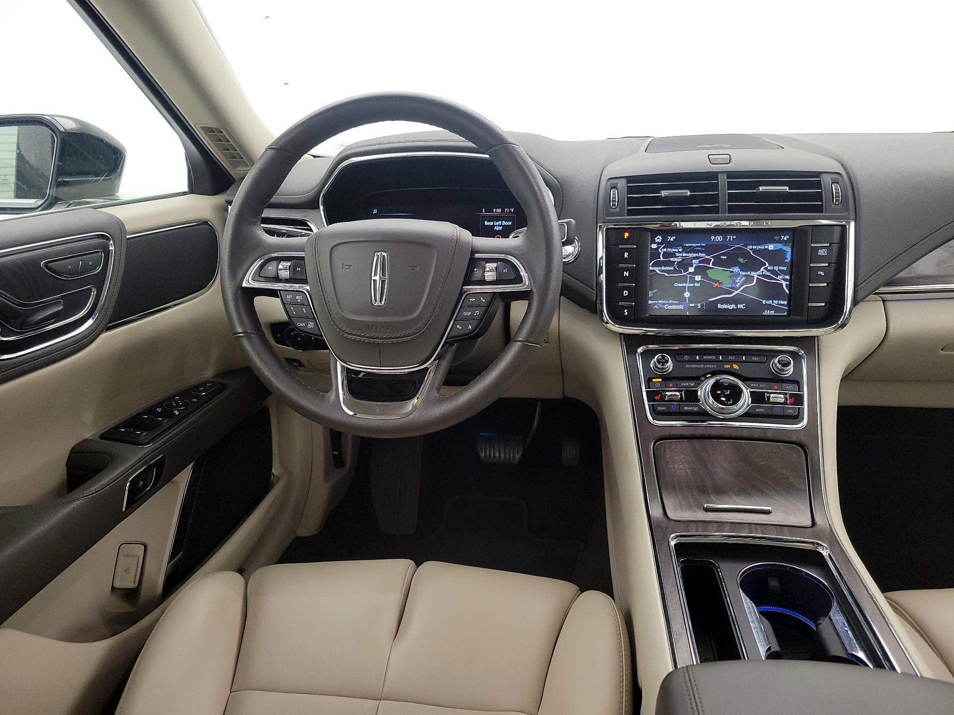 Thumbnail: 2020 Lincoln Continental - 10