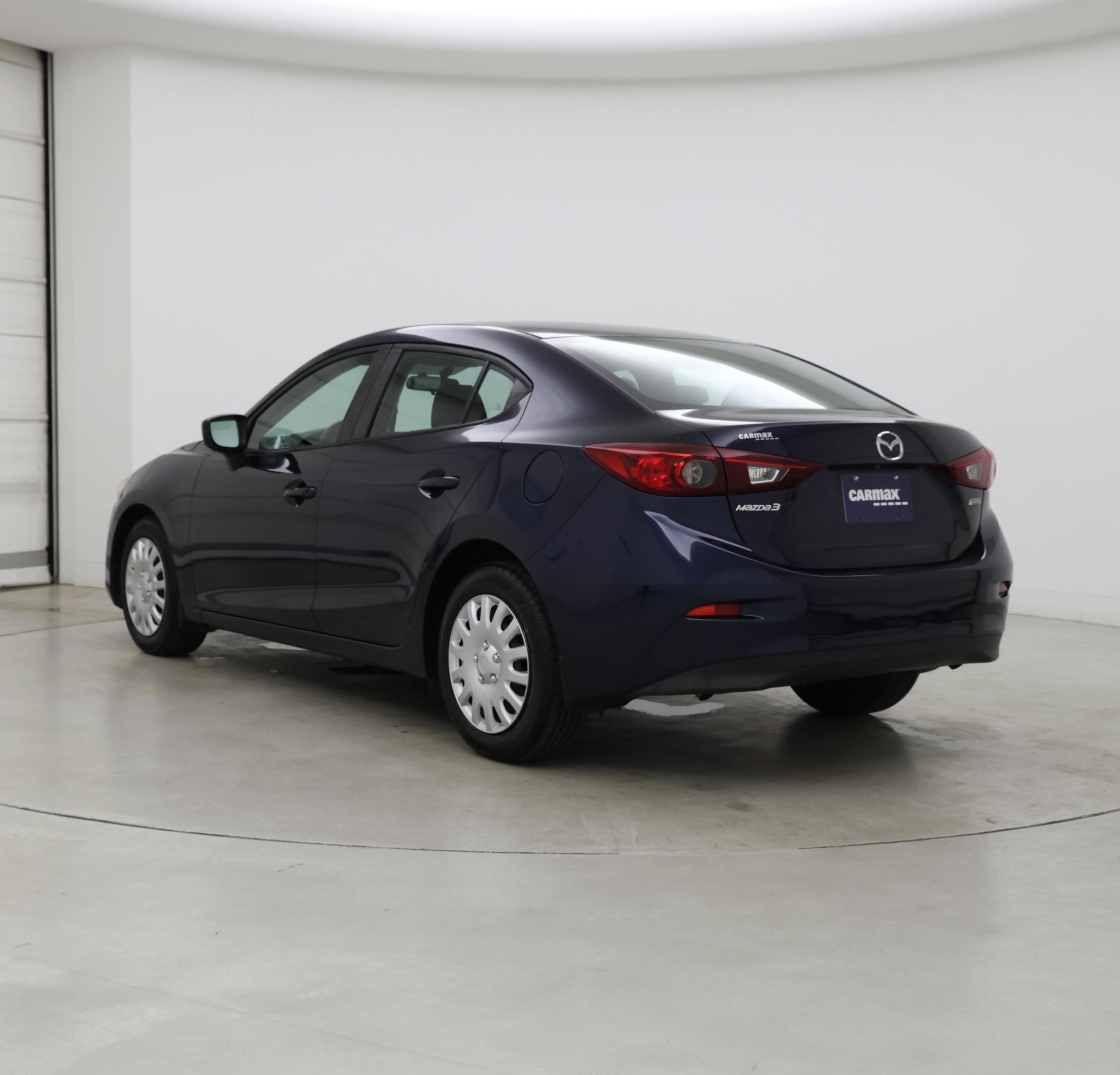 Thumbnail: 2017 Mazda Mazda3 - 2