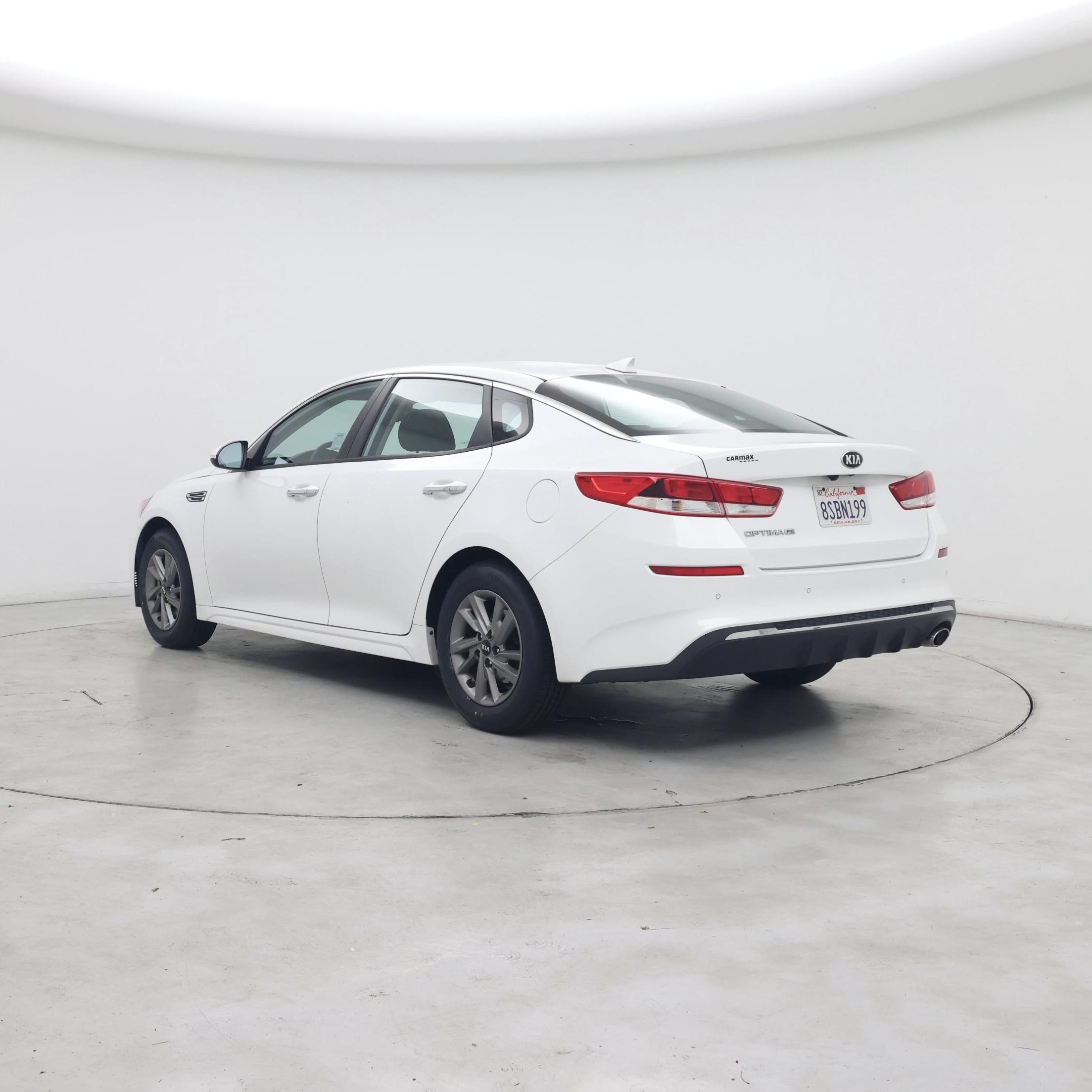 Thumbnail: 2020 Kia Optima - 2
