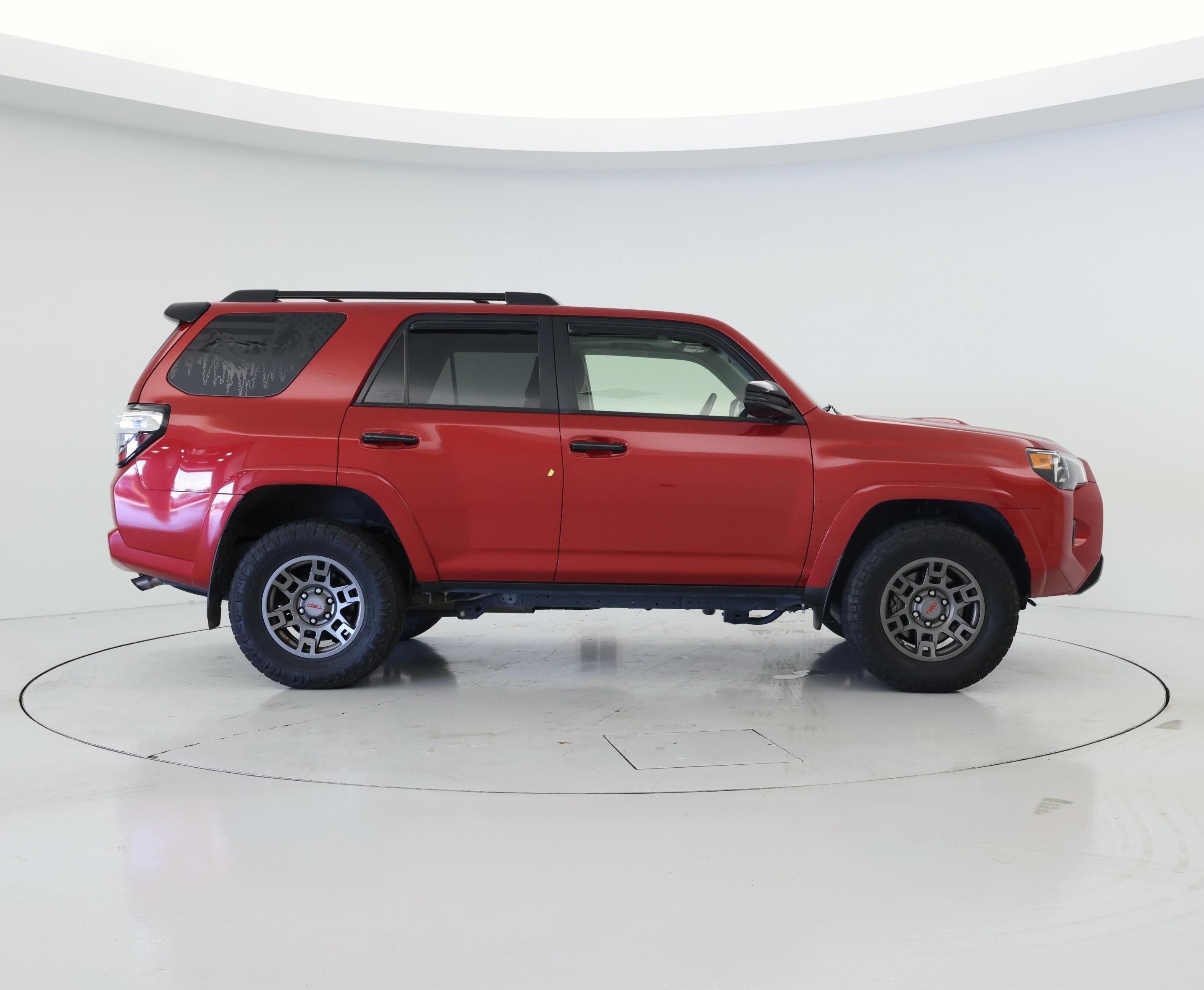 Thumbnail: 2021 Toyota 4Runner - 7
