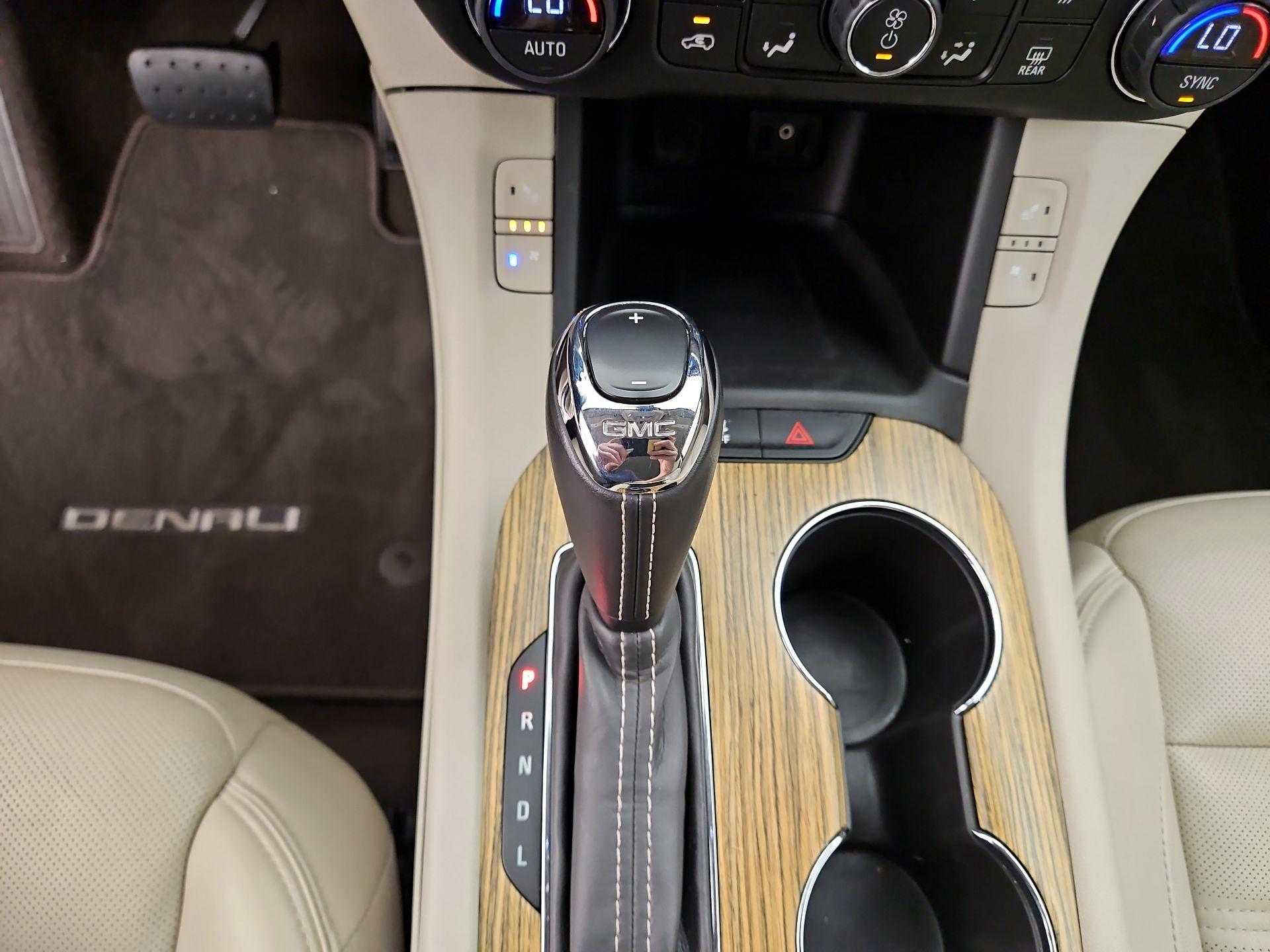 Thumbnail: 2018 GMC Acadia - 18