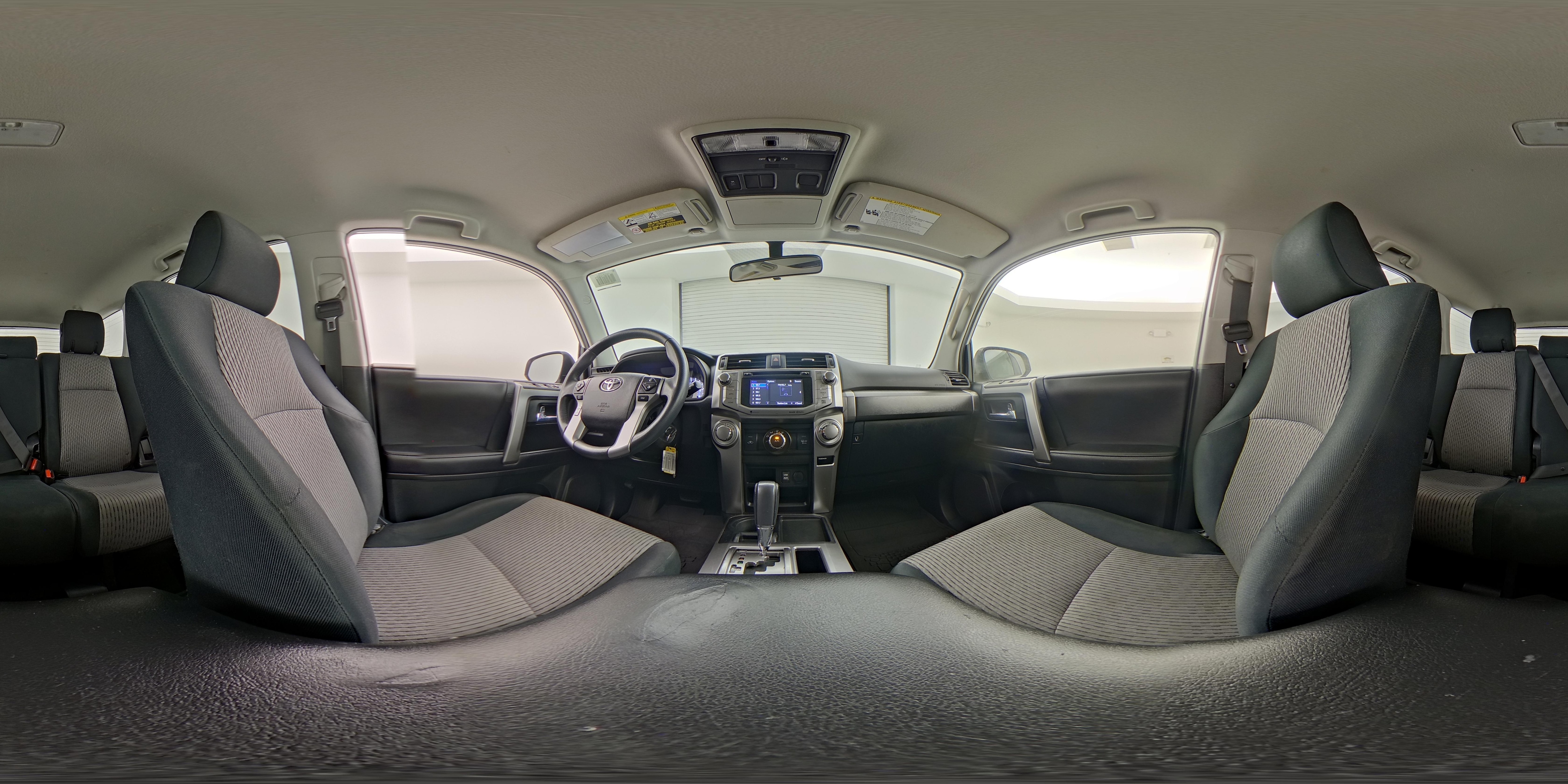 2018 Toyota 4Runner SR5 - Photo 24