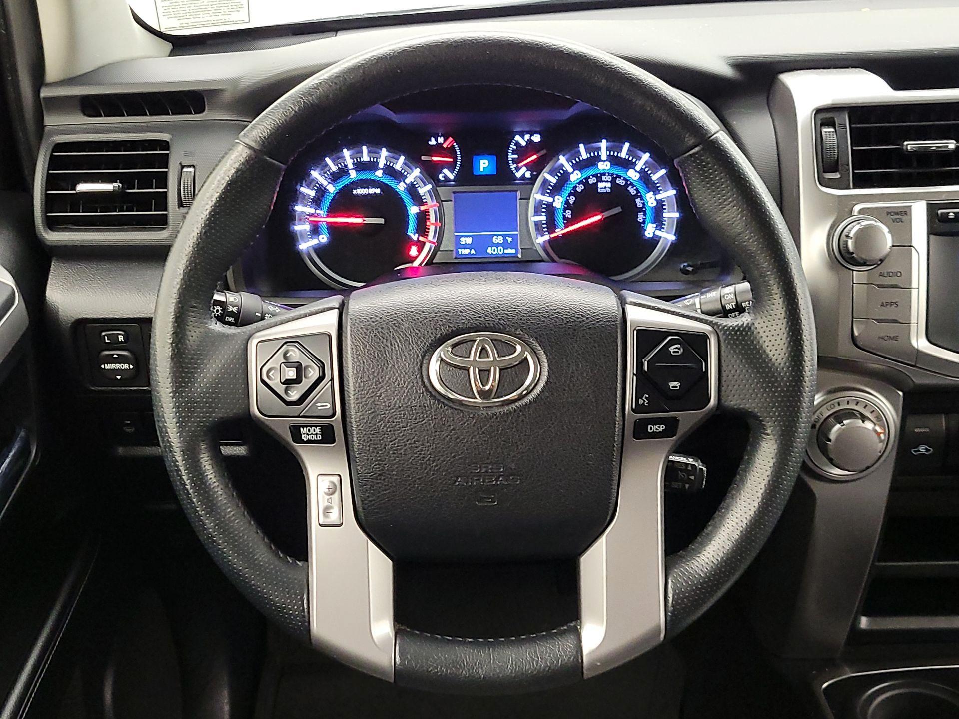 Thumbnail: 2018 Toyota 4Runner - 10