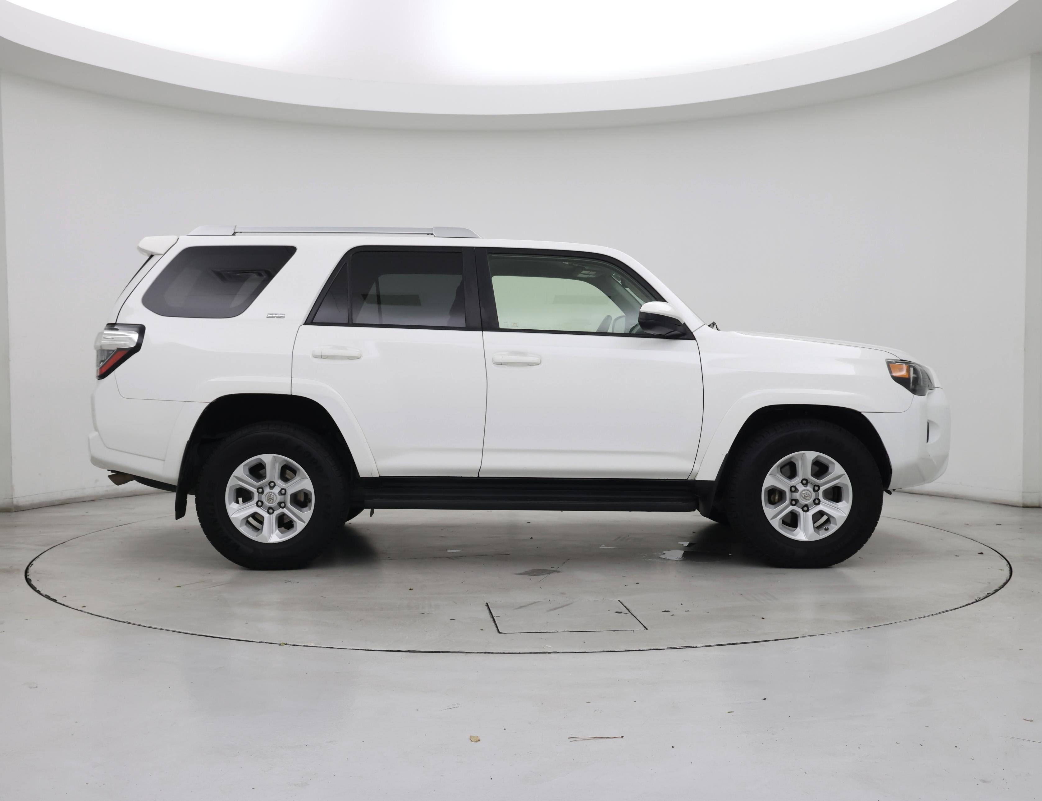 Thumbnail: 2018 Toyota 4Runner - 7