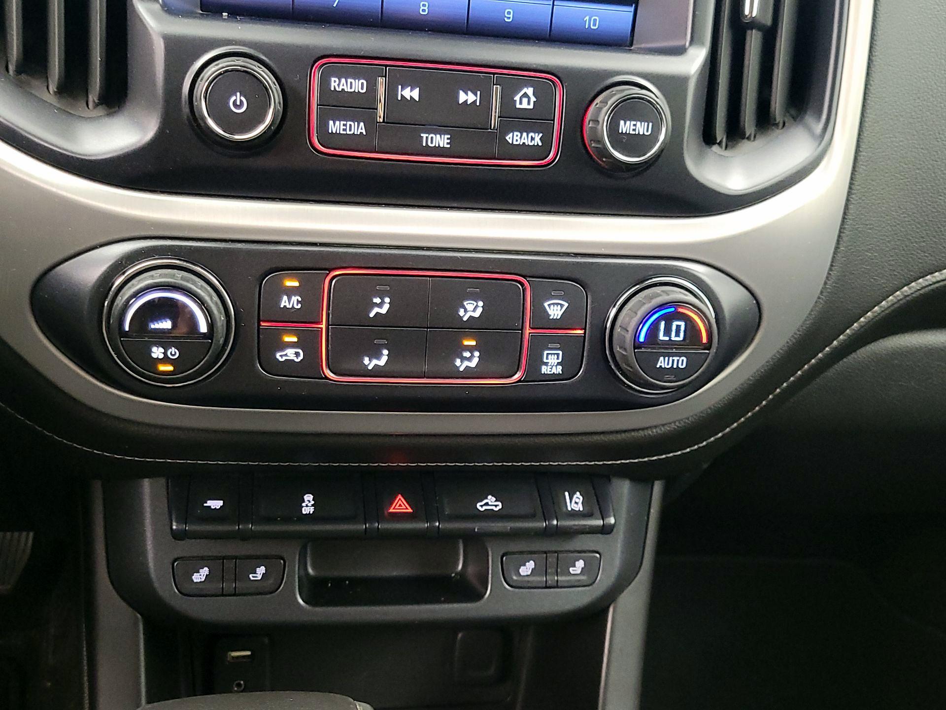 Thumbnail: 2016 GMC Canyon - 16