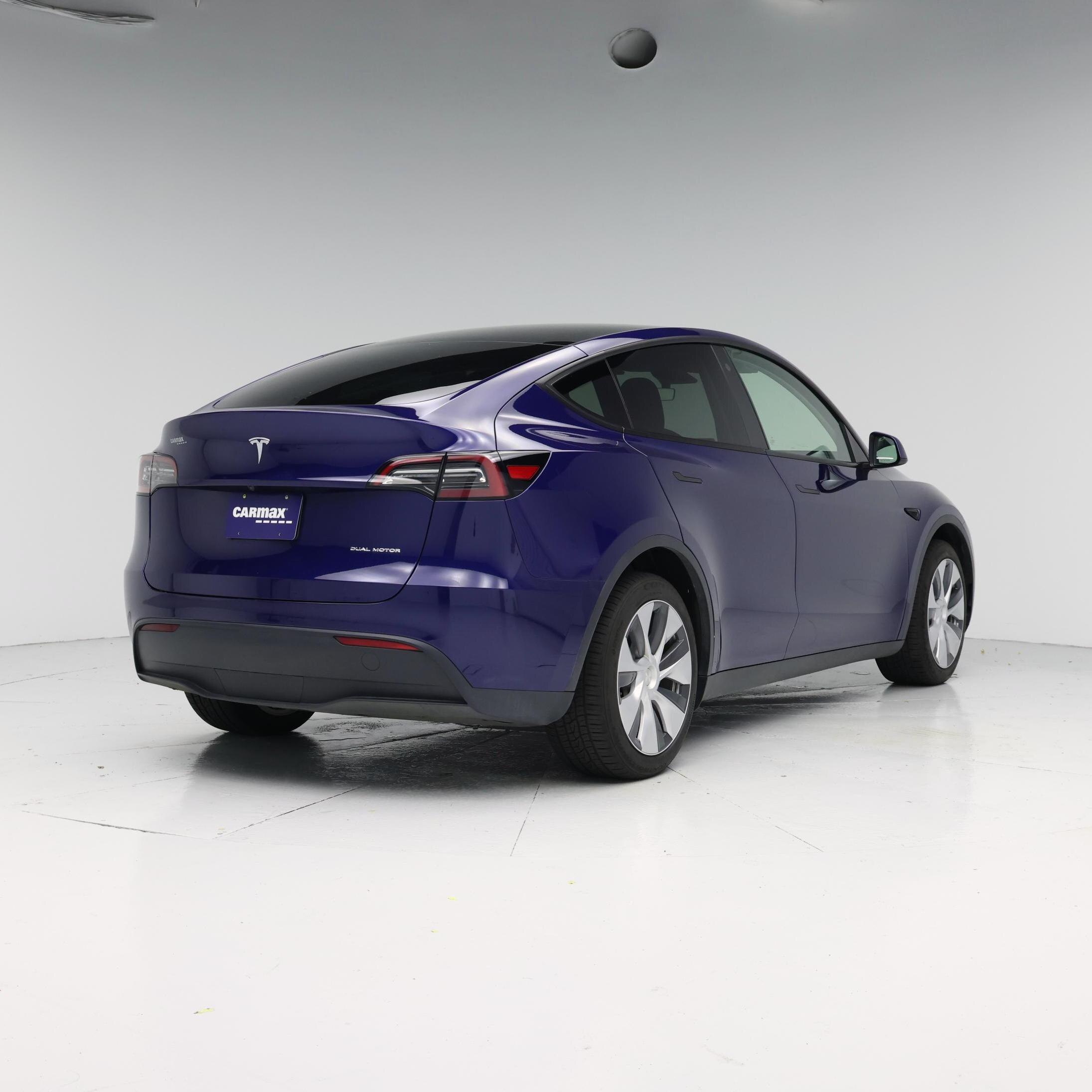 Thumbnail: 2023 Tesla Model Y - 8