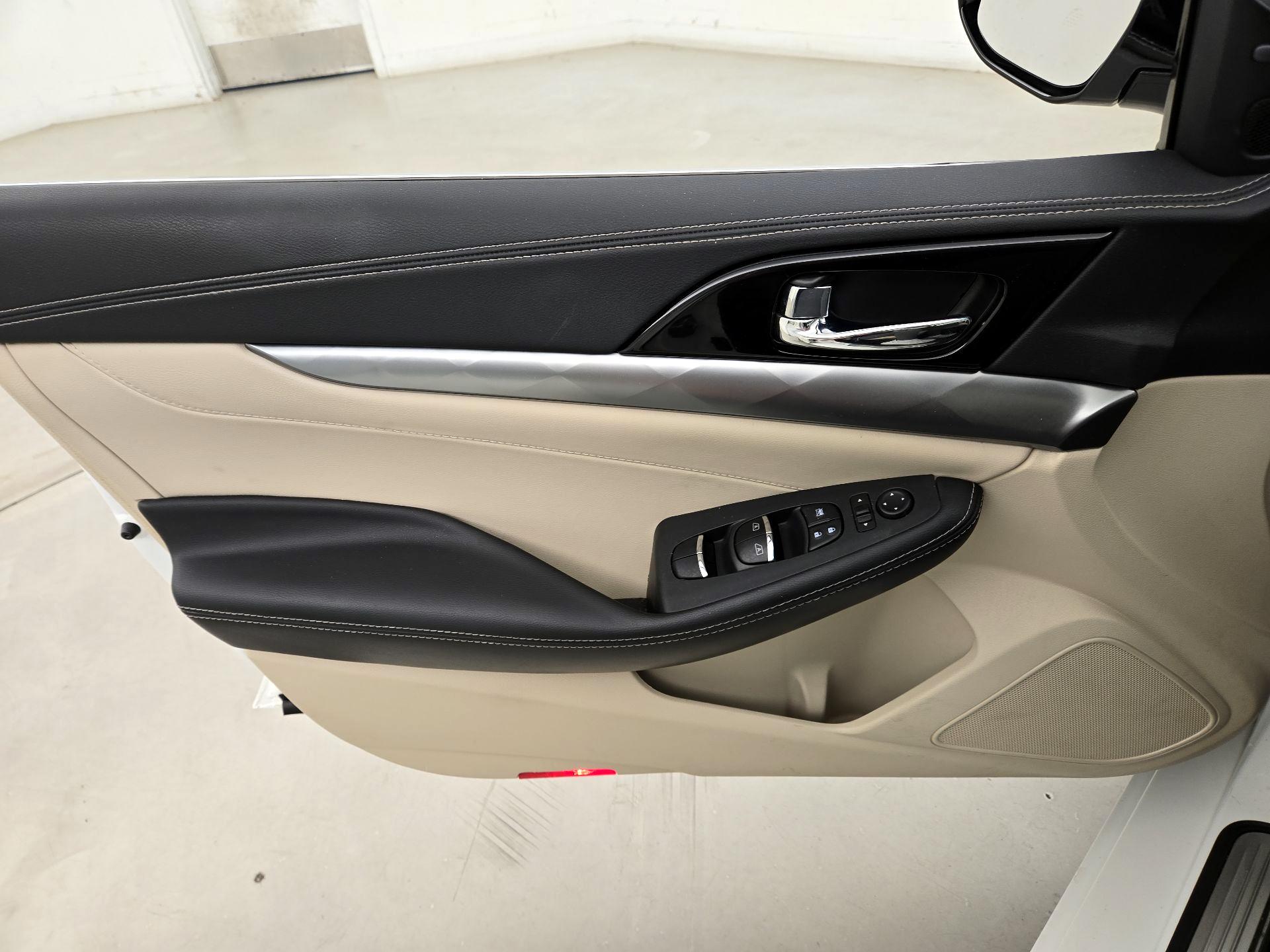 Thumbnail: 2020 Nissan Maxima - 12