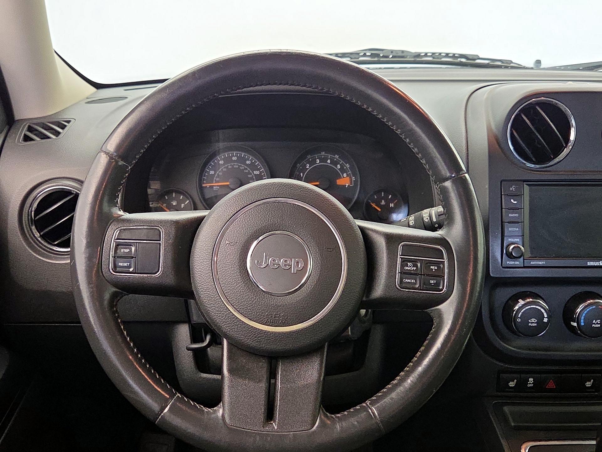 Thumbnail: 2016 Jeep Patriot - 10
