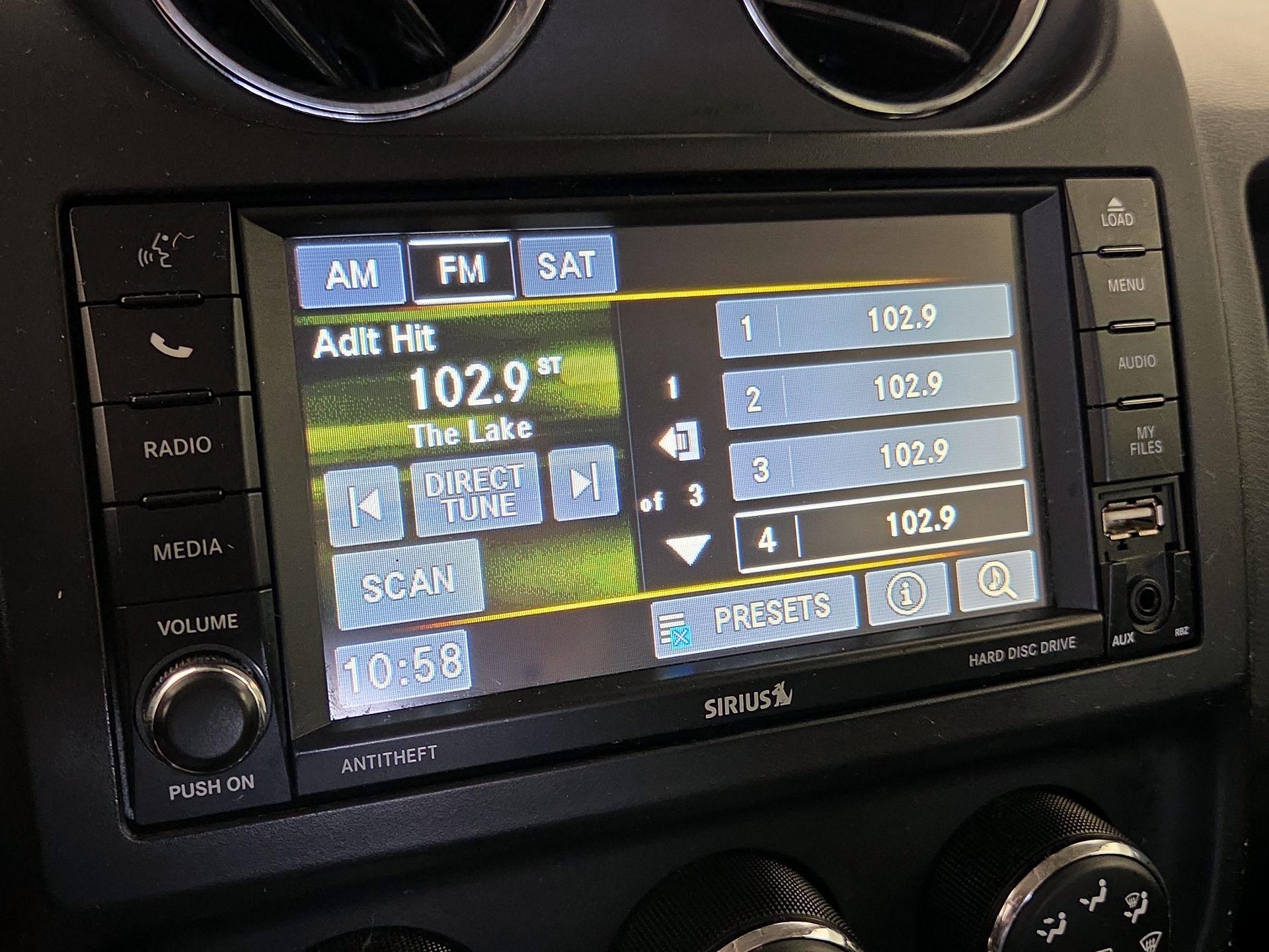 Thumbnail: 2016 Jeep Patriot - 14