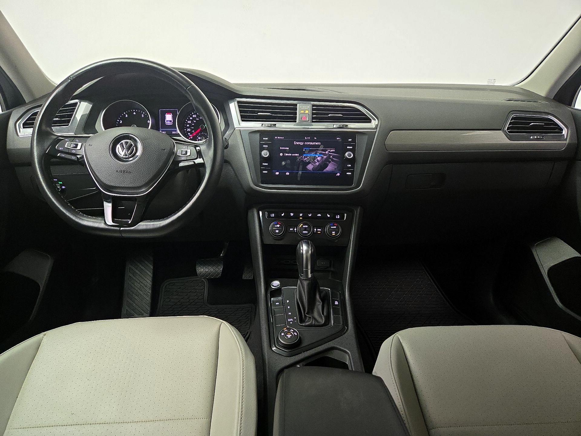 Thumbnail: 2019 Volkswagen Tiguan - 9