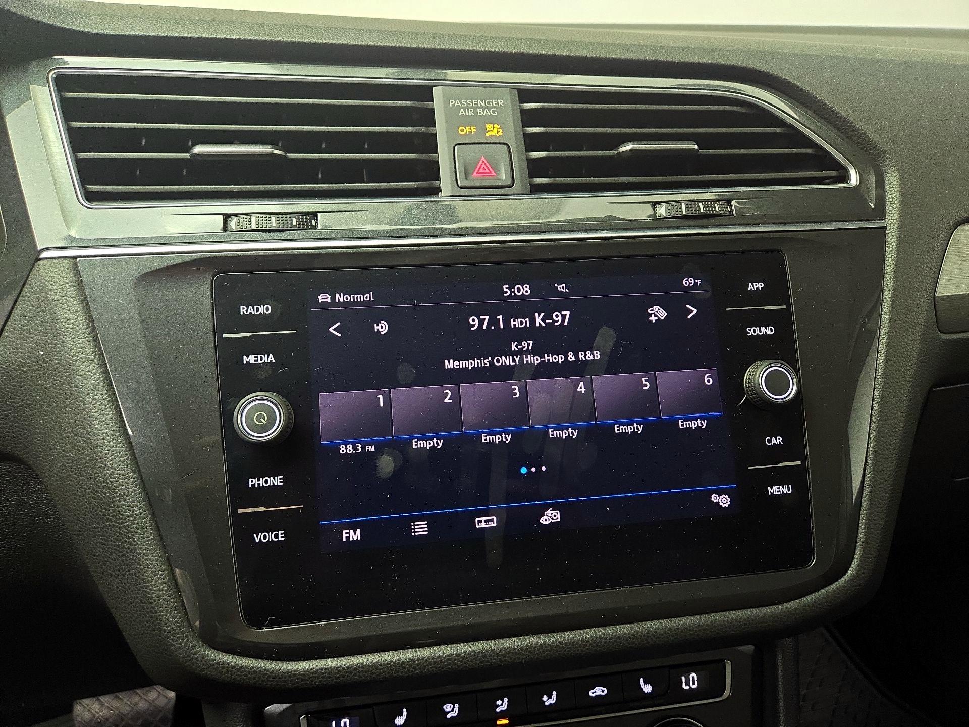Thumbnail: 2019 Volkswagen Tiguan - 15
