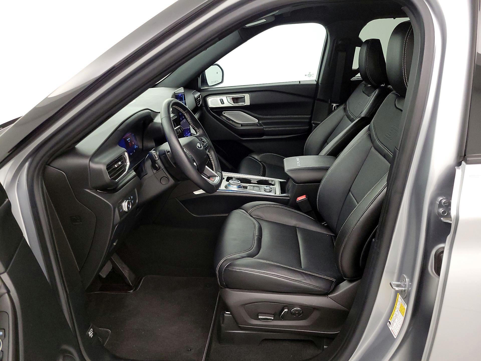 Thumbnail: 2020 Ford Explorer - 11