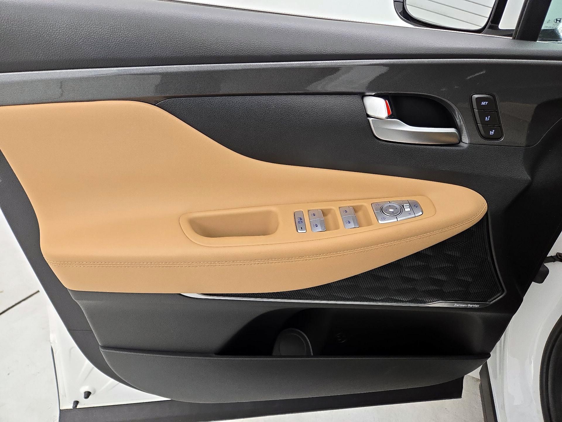 Thumbnail: 2023 Hyundai Santa Fe - 12