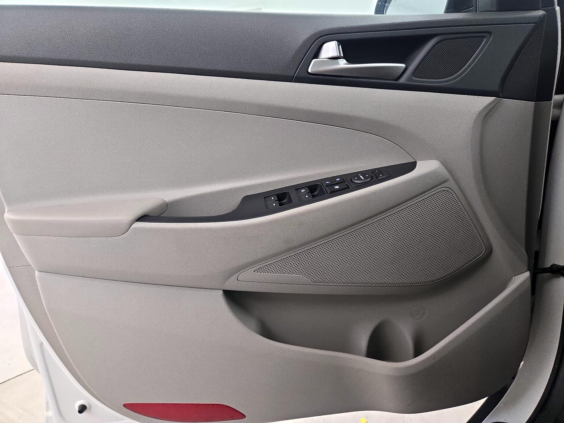 Thumbnail: 2021 Hyundai Tucson - 12