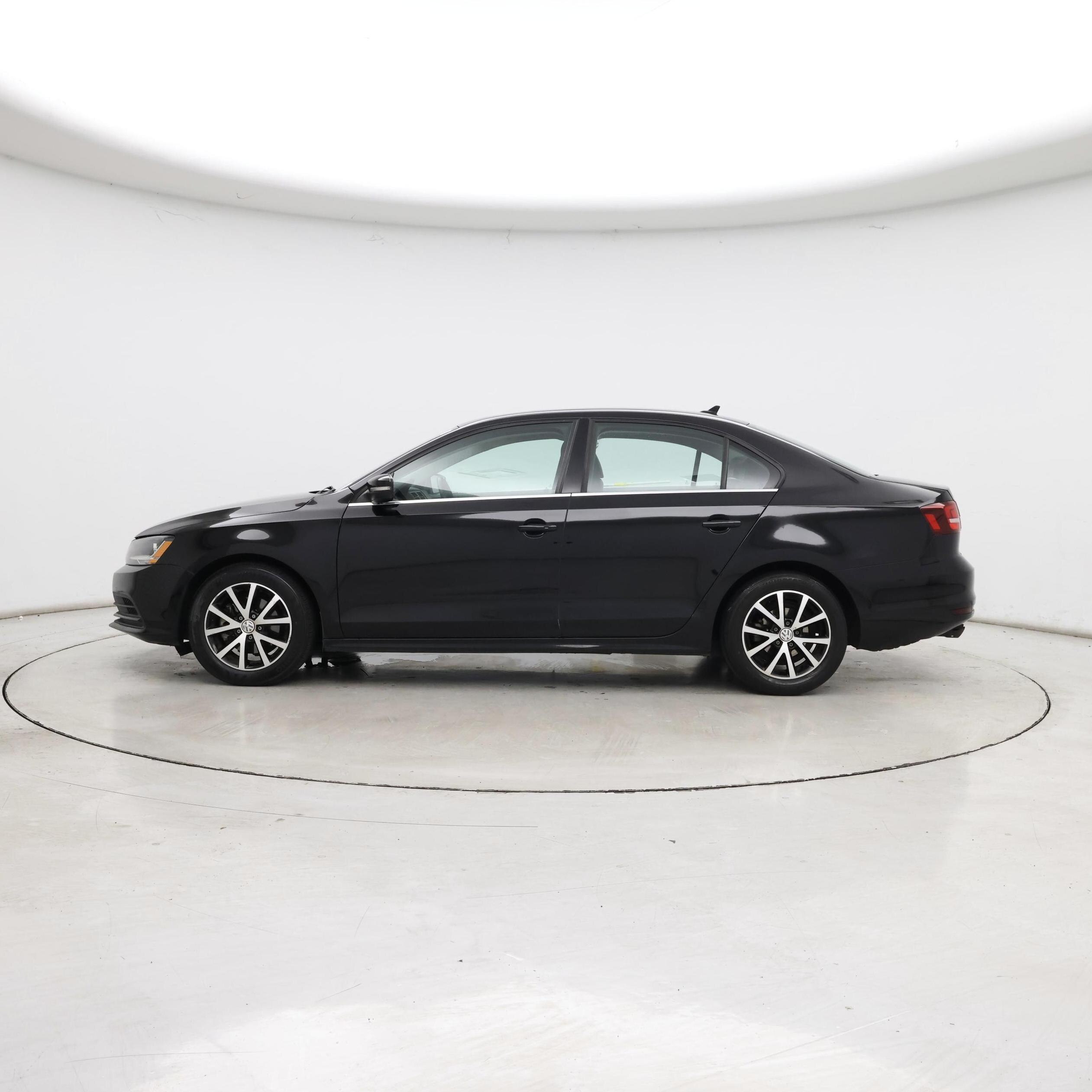 Thumbnail: 2018 Volkswagen Jetta - 3