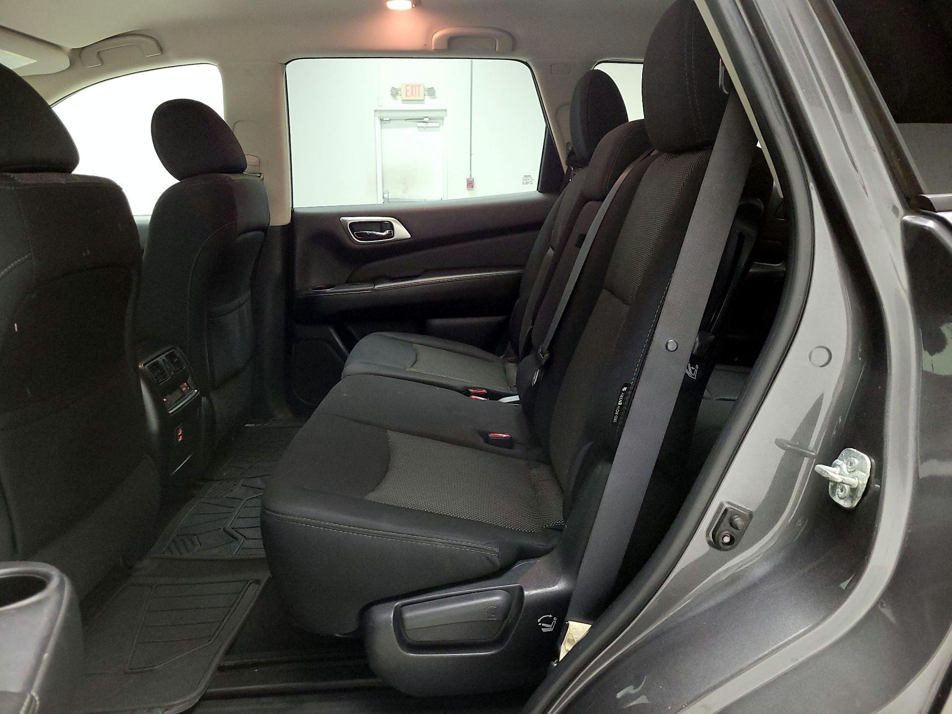 Thumbnail: 2018 Nissan Pathfinder - 19