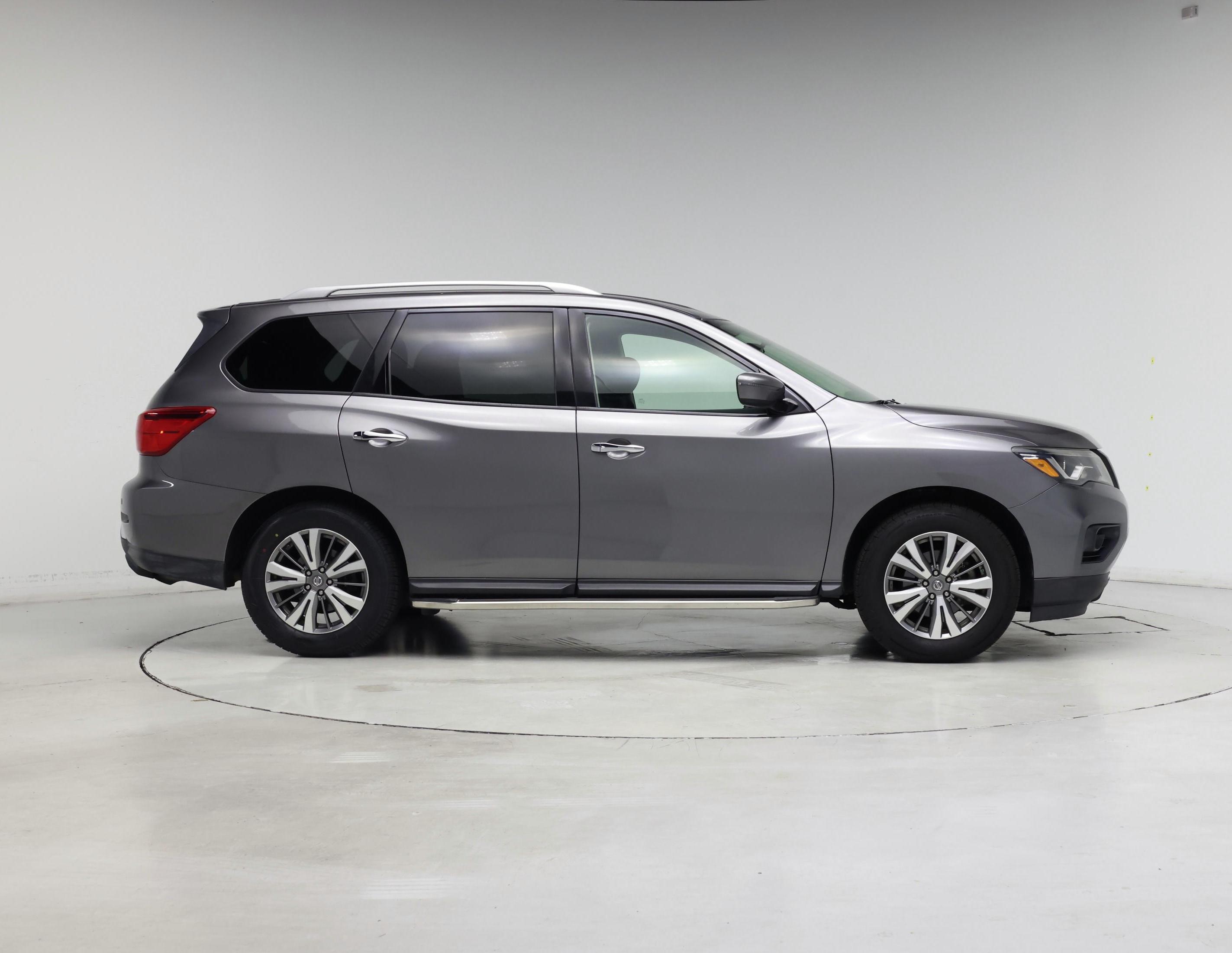 Thumbnail: 2018 Nissan Pathfinder - 7
