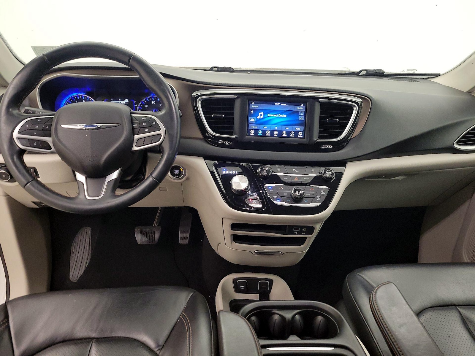 2020 Chrysler Pacifica Touring L Plus - Photo 10