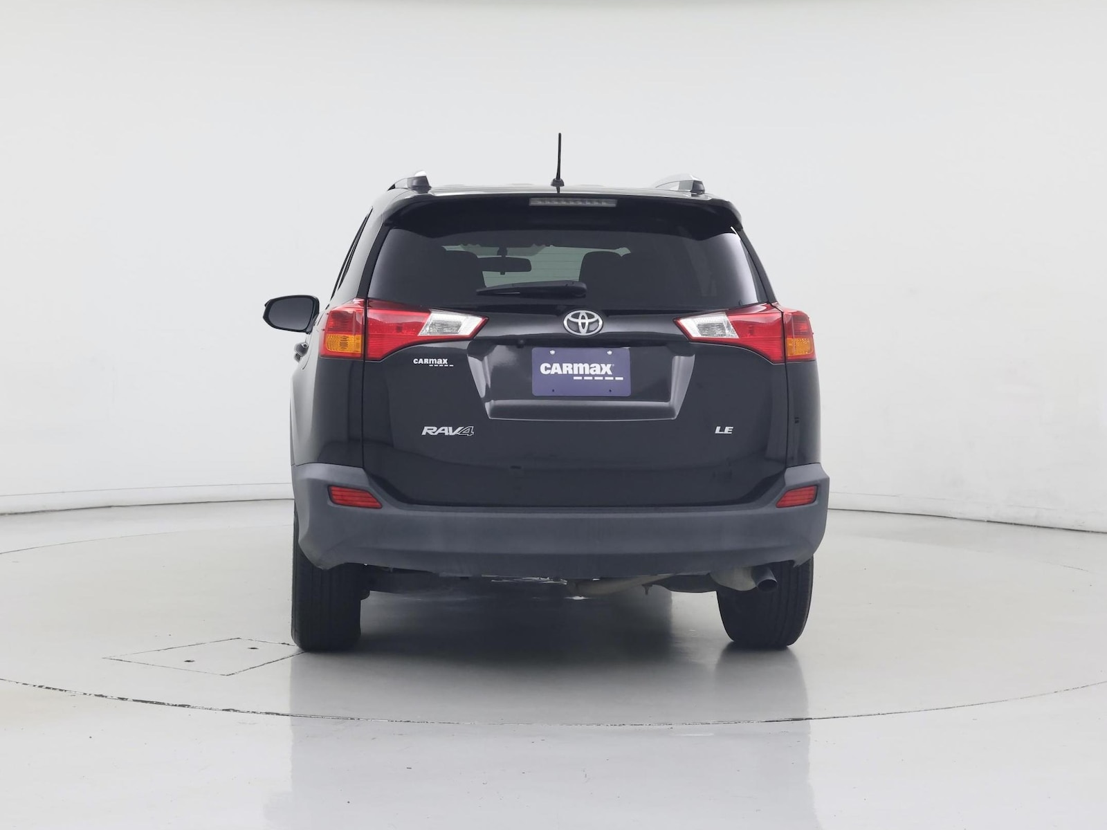 2014 Toyota RAV4 LE - Photo 7