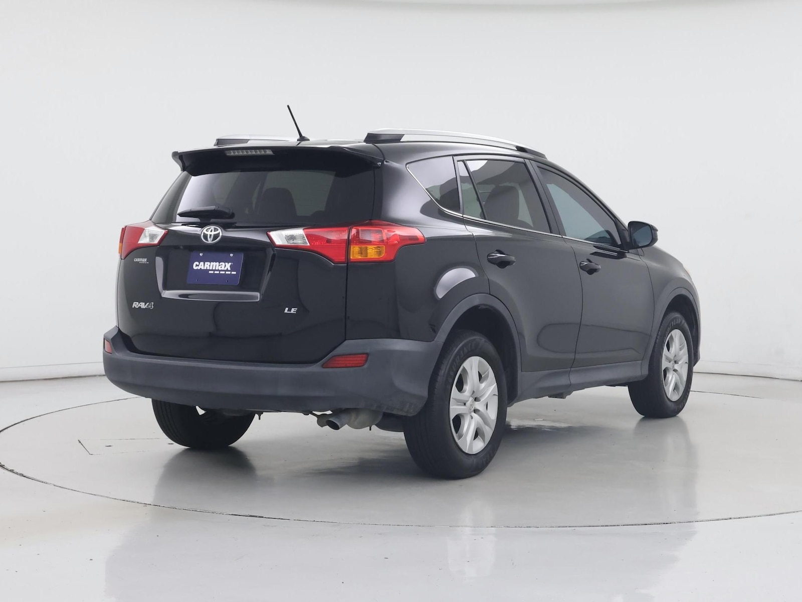 2014 Toyota RAV4 LE - Photo 9