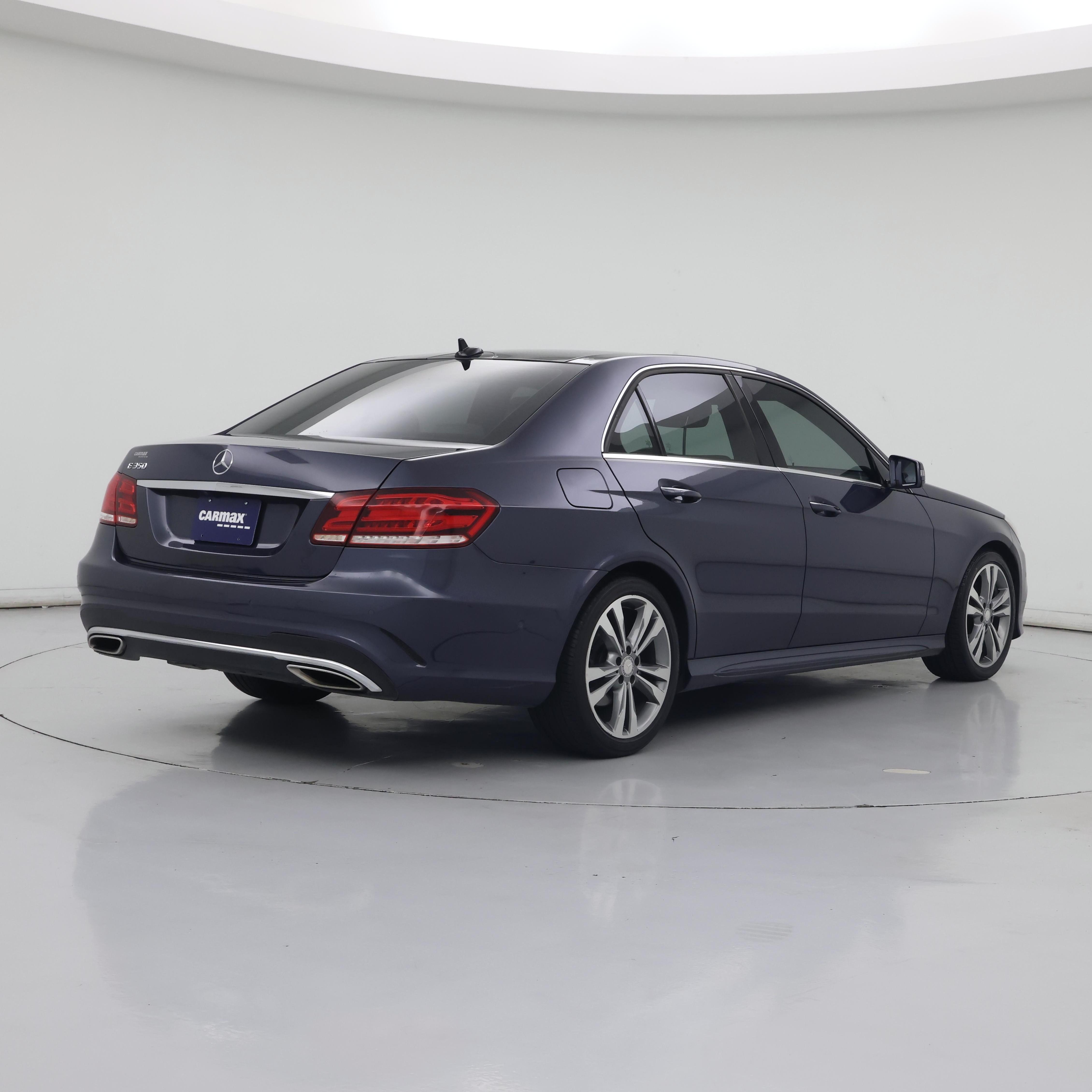 Thumbnail: 2016 Mercedes-Benz E-Class - 8