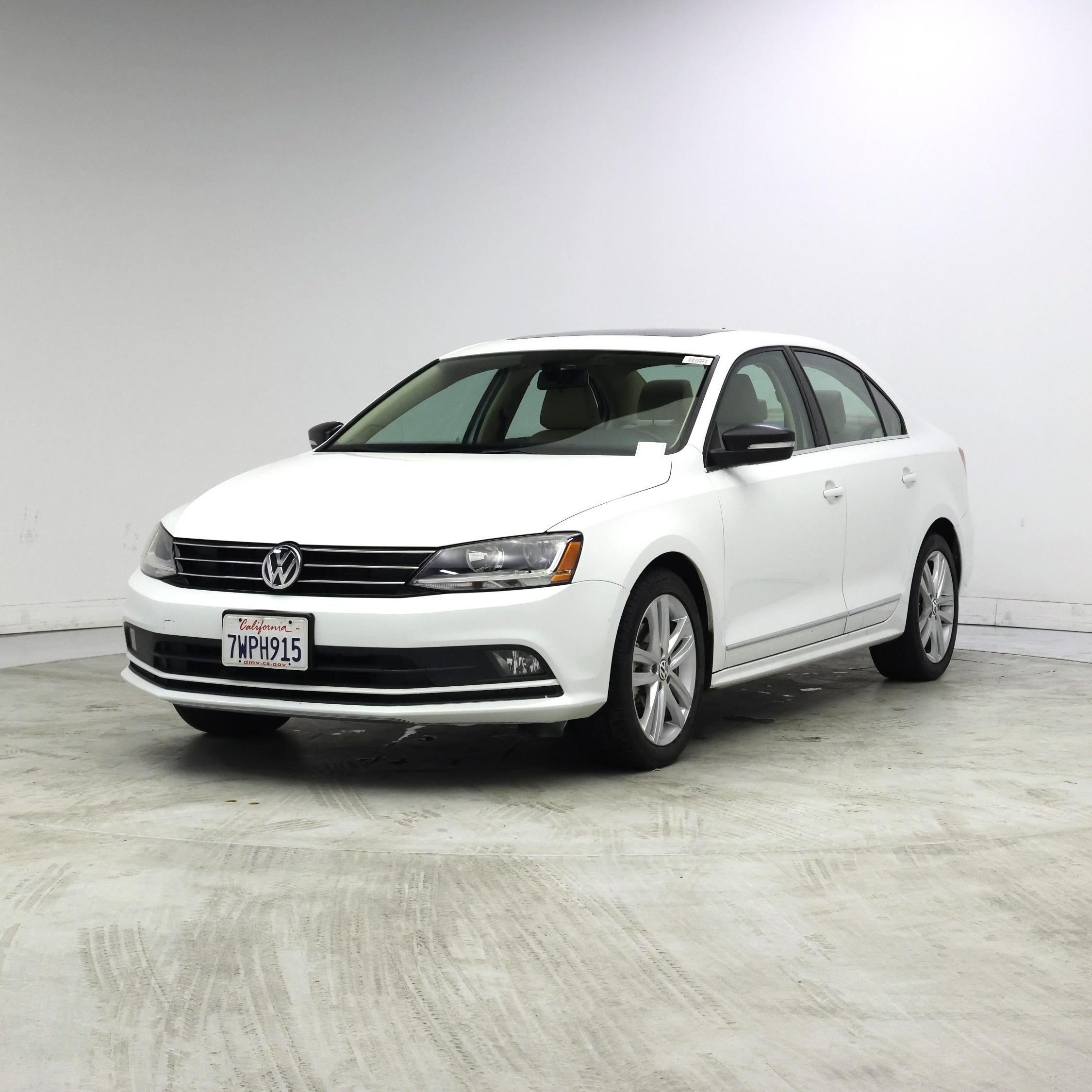 Thumbnail: 2017 Volkswagen Jetta - 4