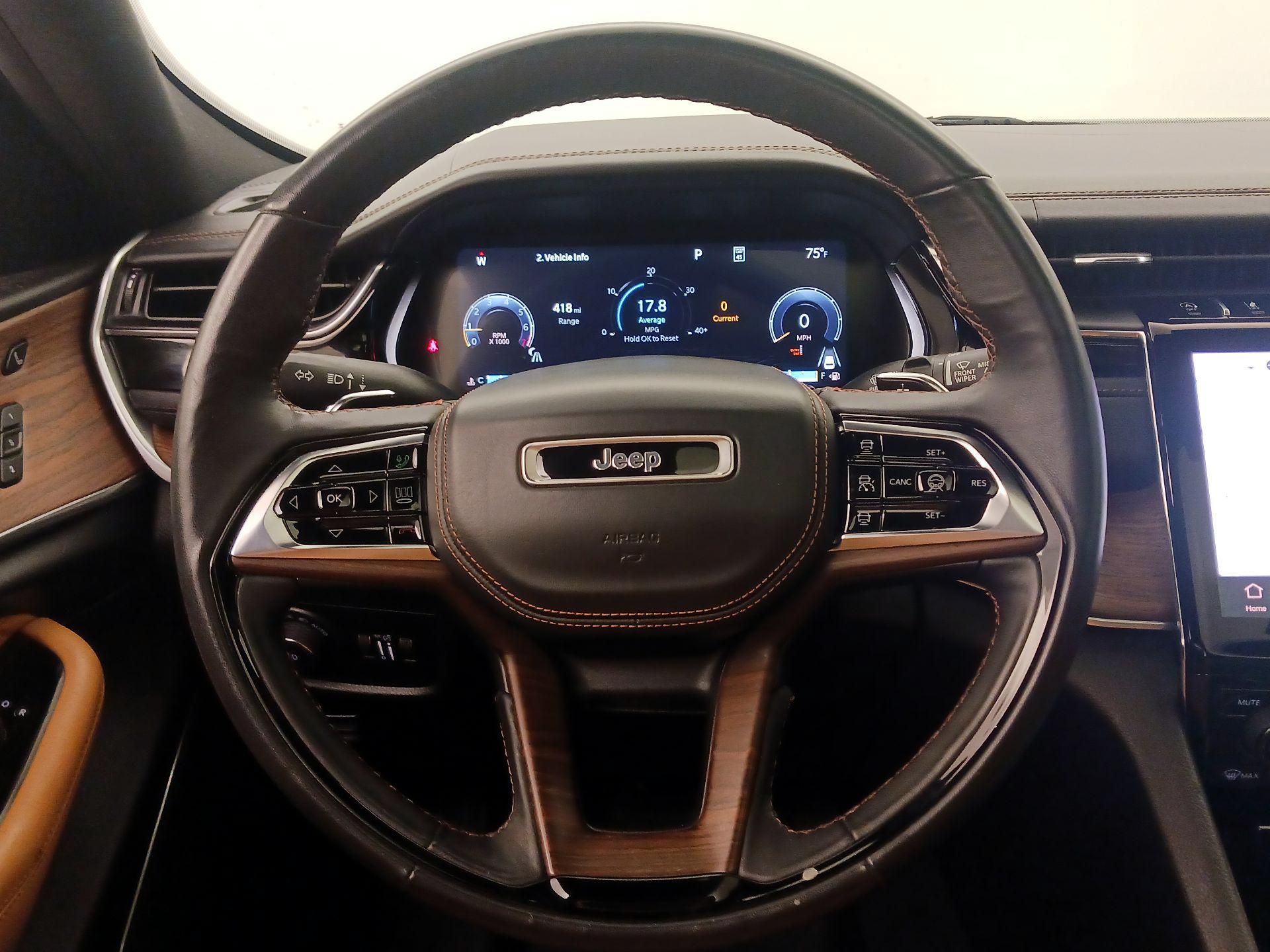 Thumbnail: 2023 Jeep Grand Cherokee - 10