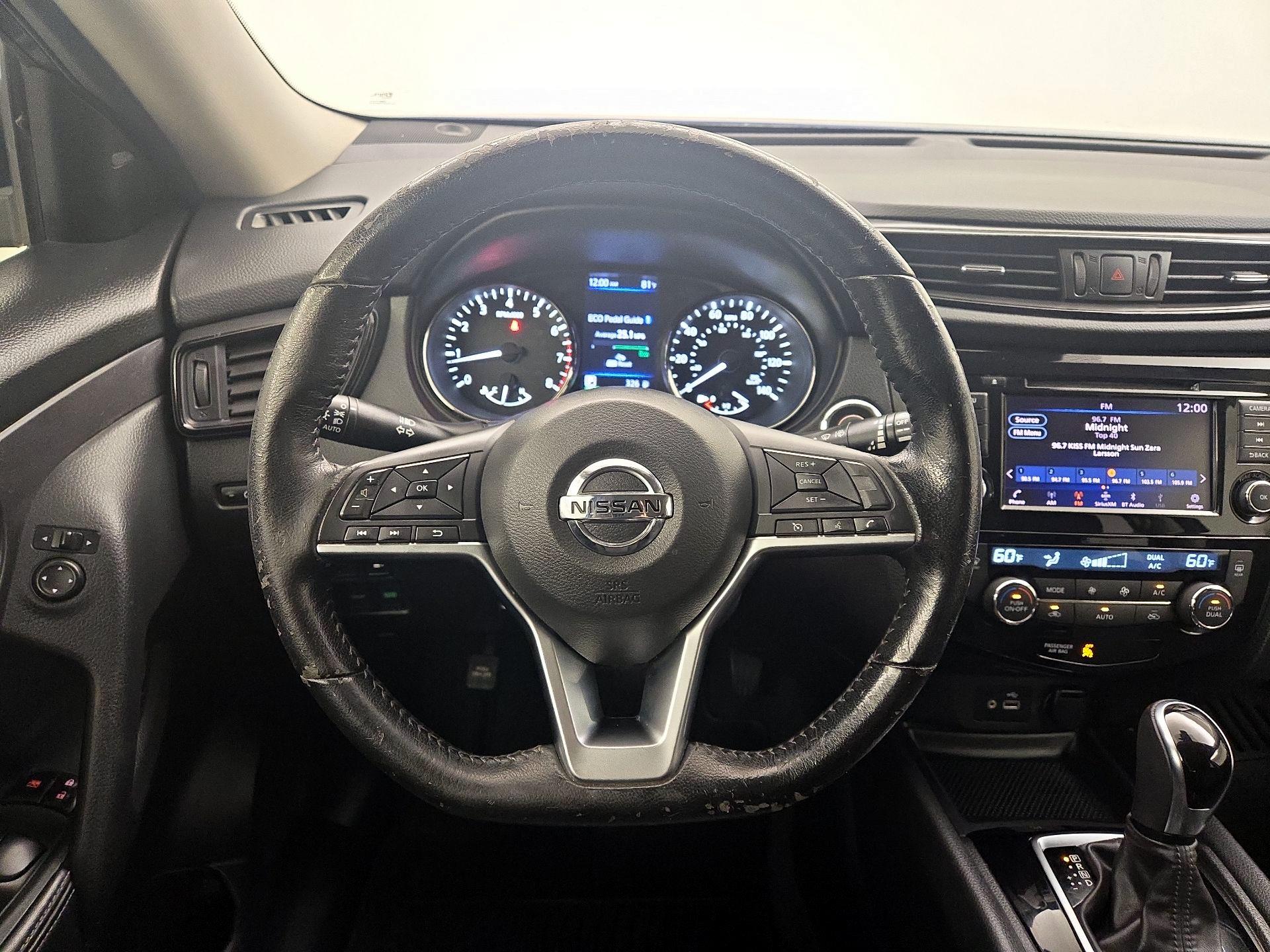 Thumbnail: 2020 Nissan Rogue - 10