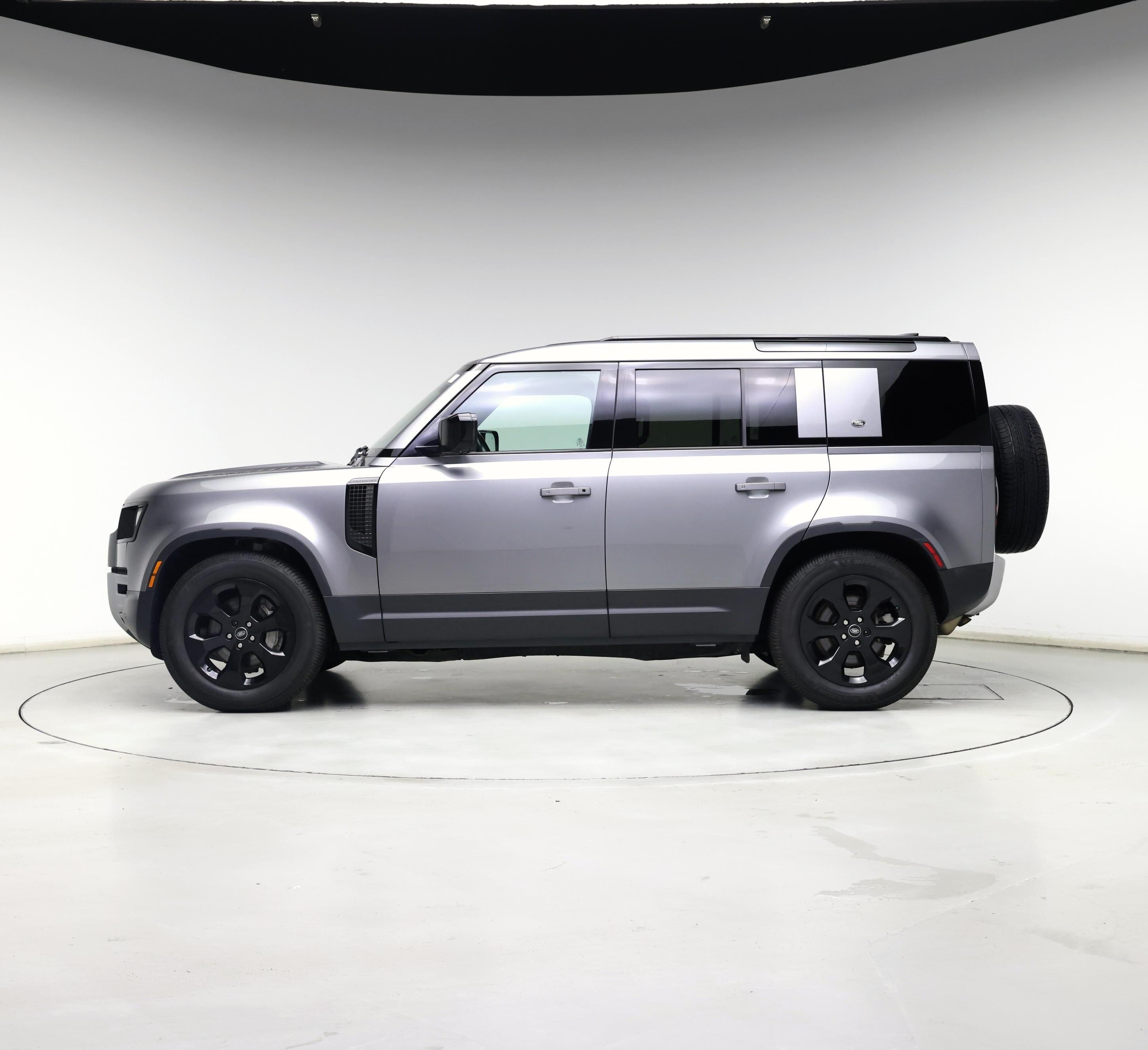 Thumbnail: 2020 Land Rover Defender - 3