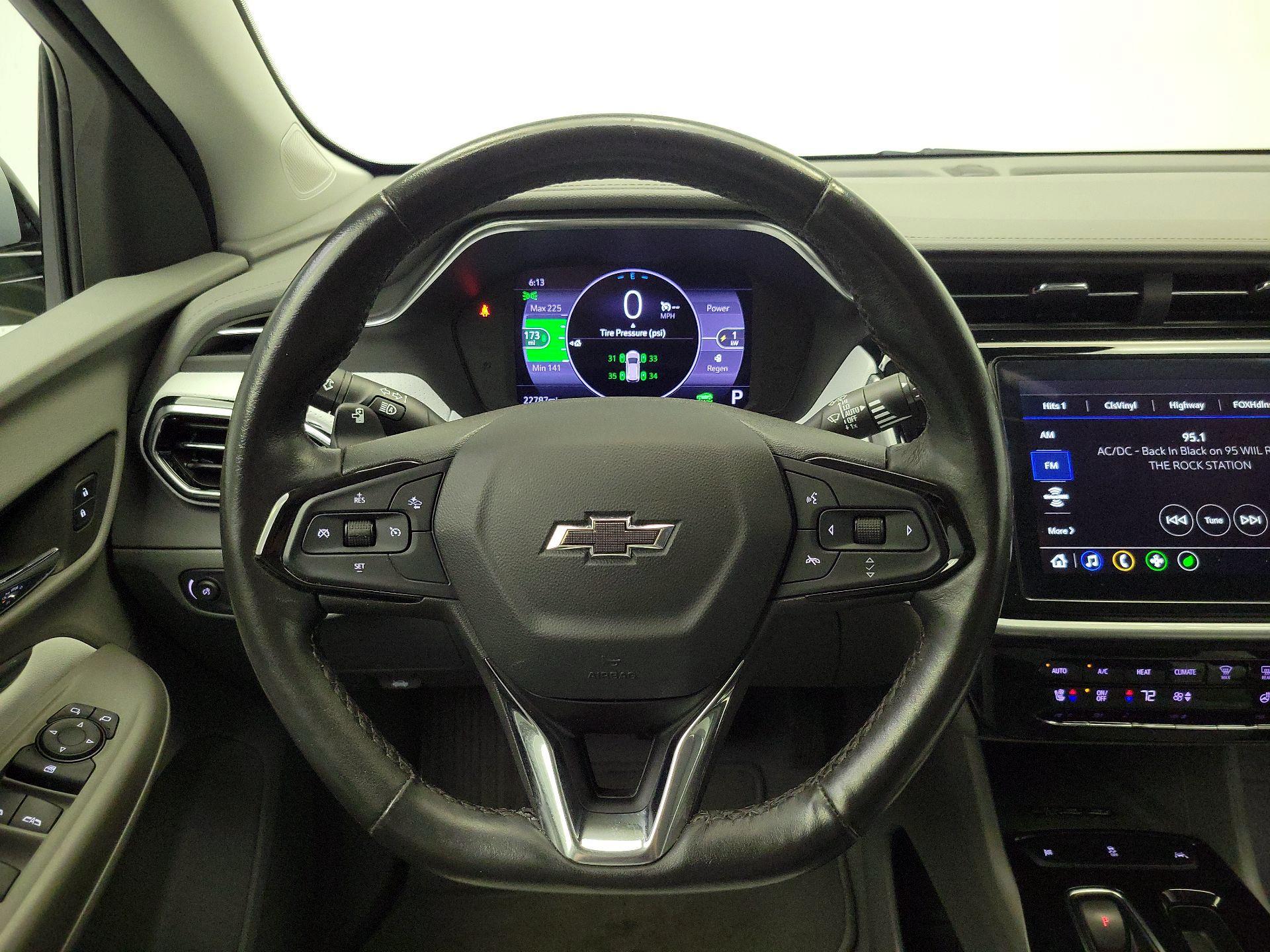 Thumbnail: 2023 Chevrolet Bolt EUV - 10