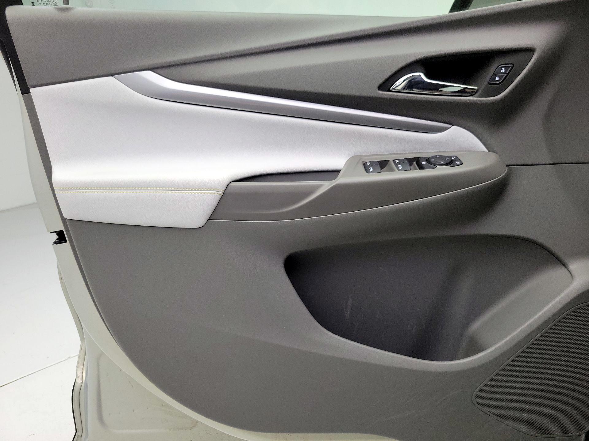 Thumbnail: 2023 Chevrolet Bolt EUV - 12