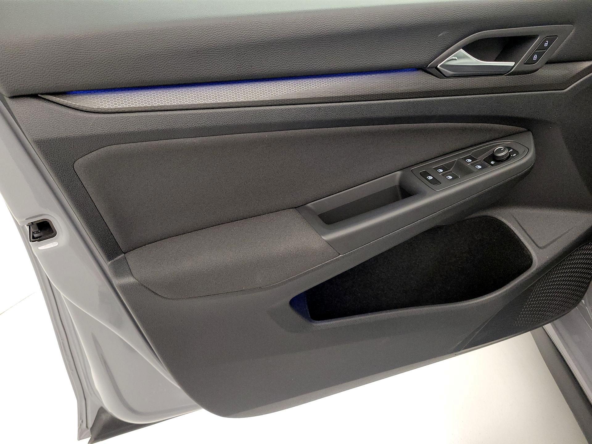 Thumbnail: 2022 Volkswagen Golf - 12