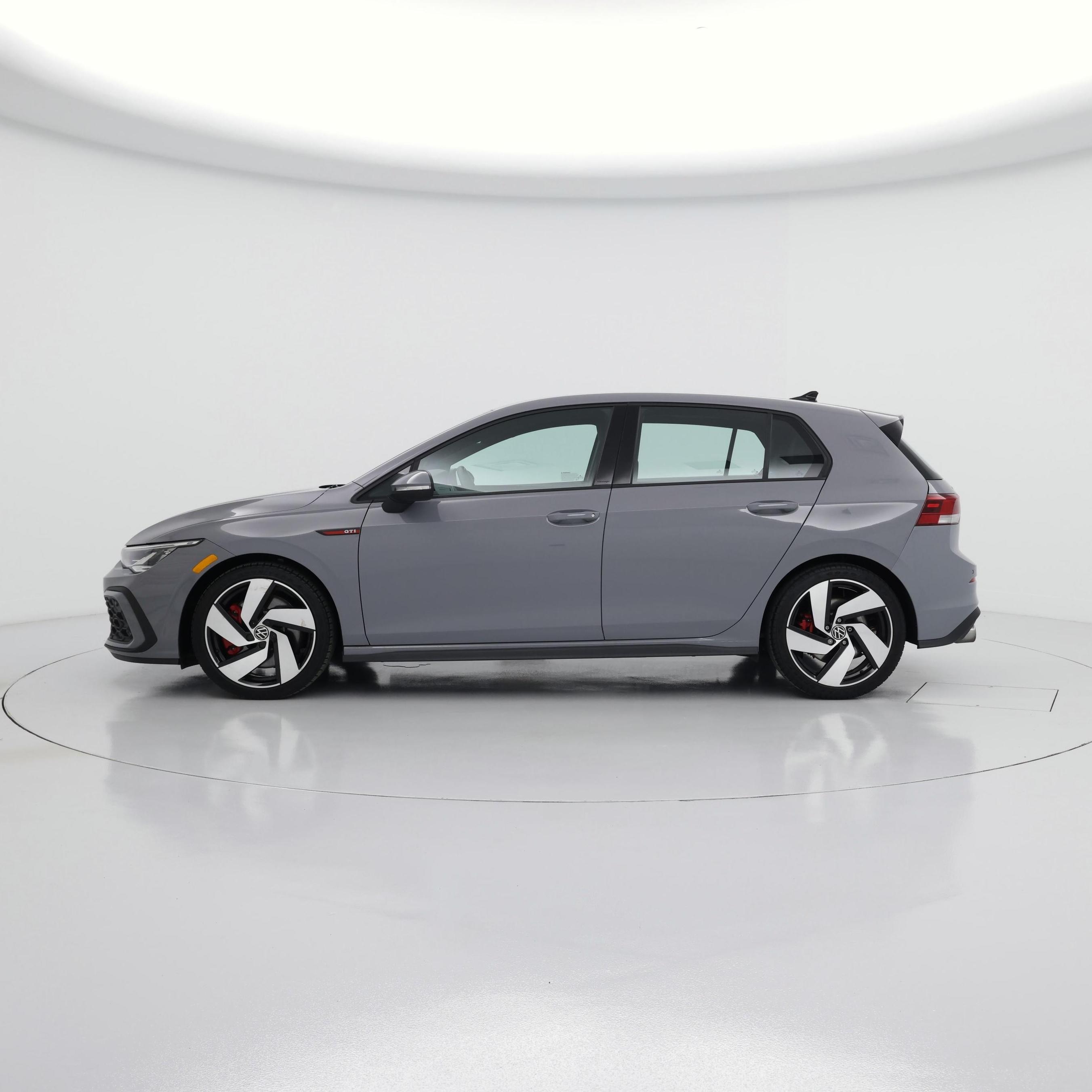 Thumbnail: 2022 Volkswagen Golf - 3