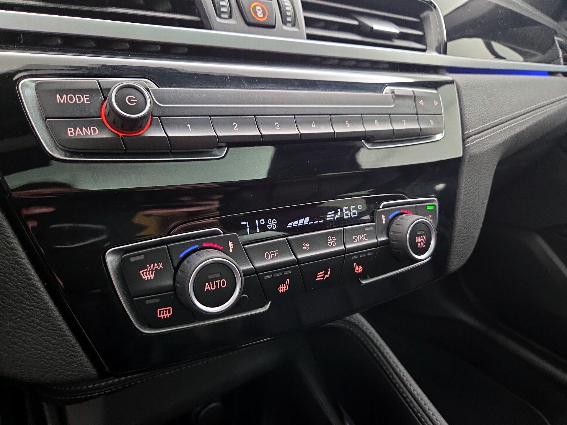 Thumbnail: 2021 BMW X1 - 17