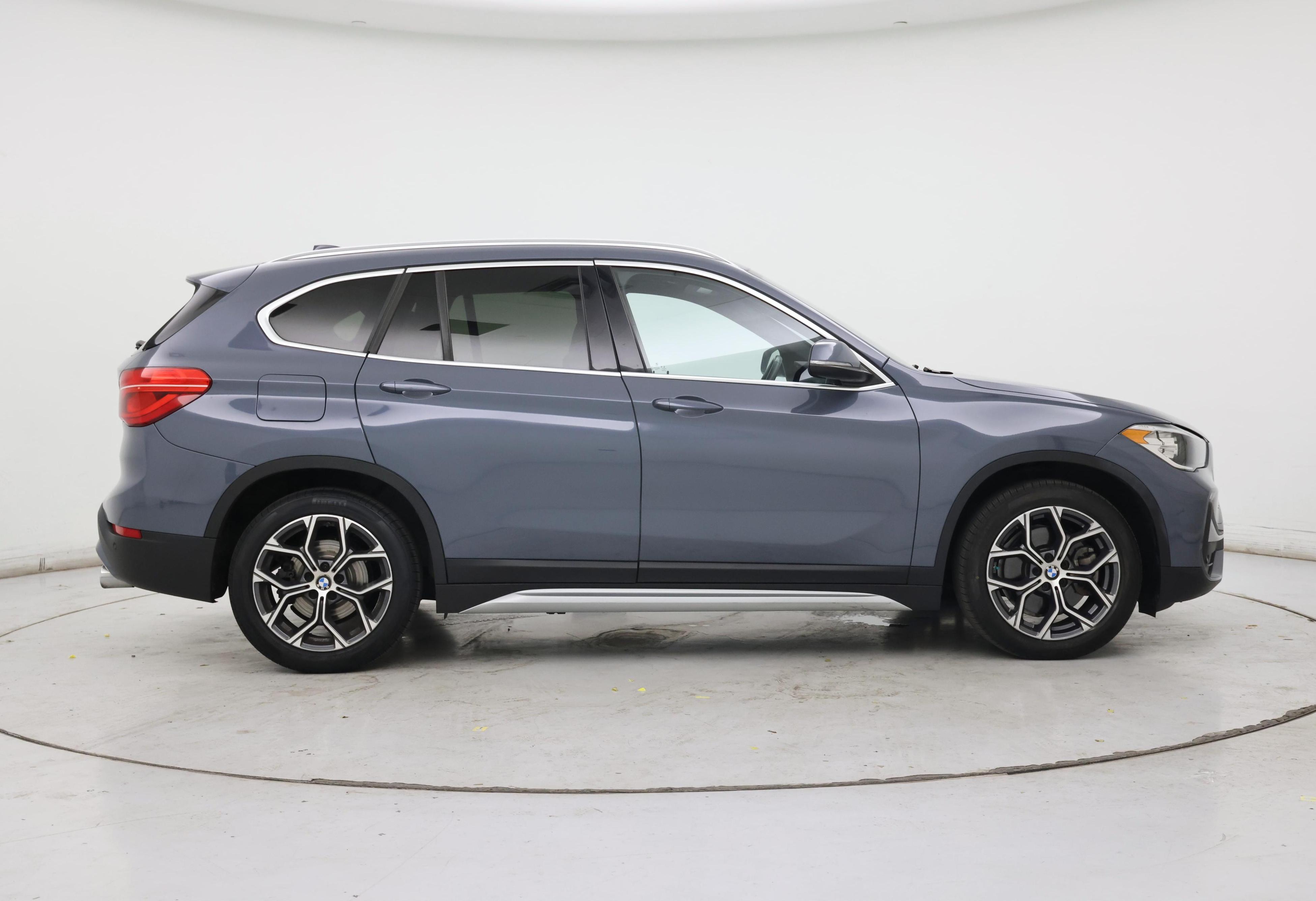 Thumbnail: 2021 BMW X1 - 7