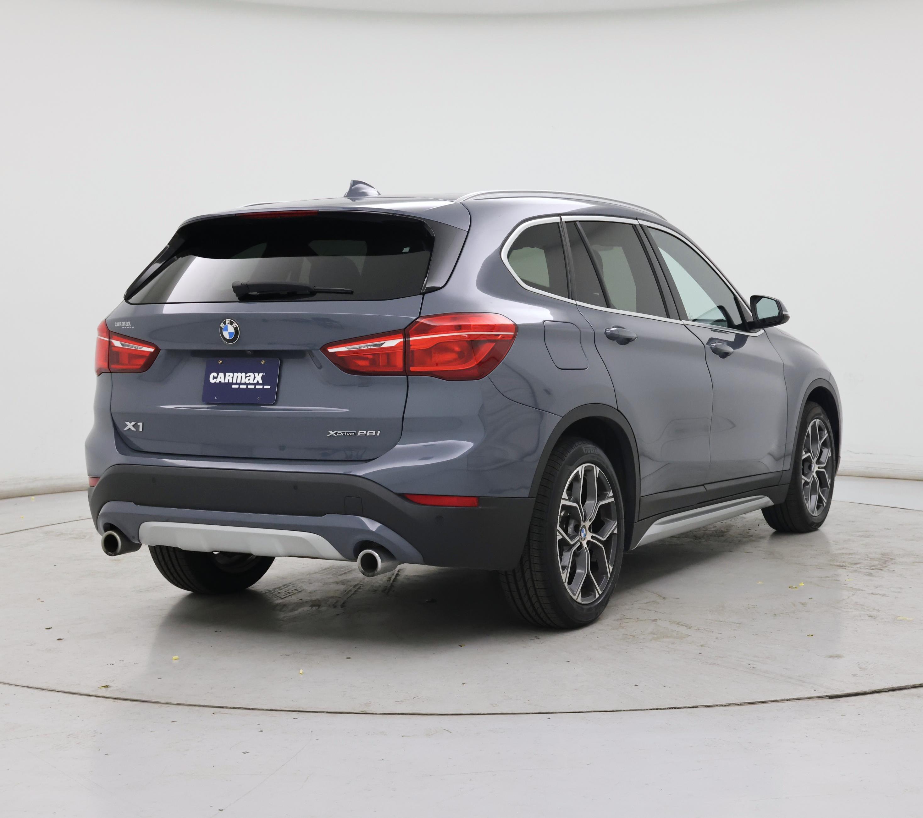 Thumbnail: 2021 BMW X1 - 8